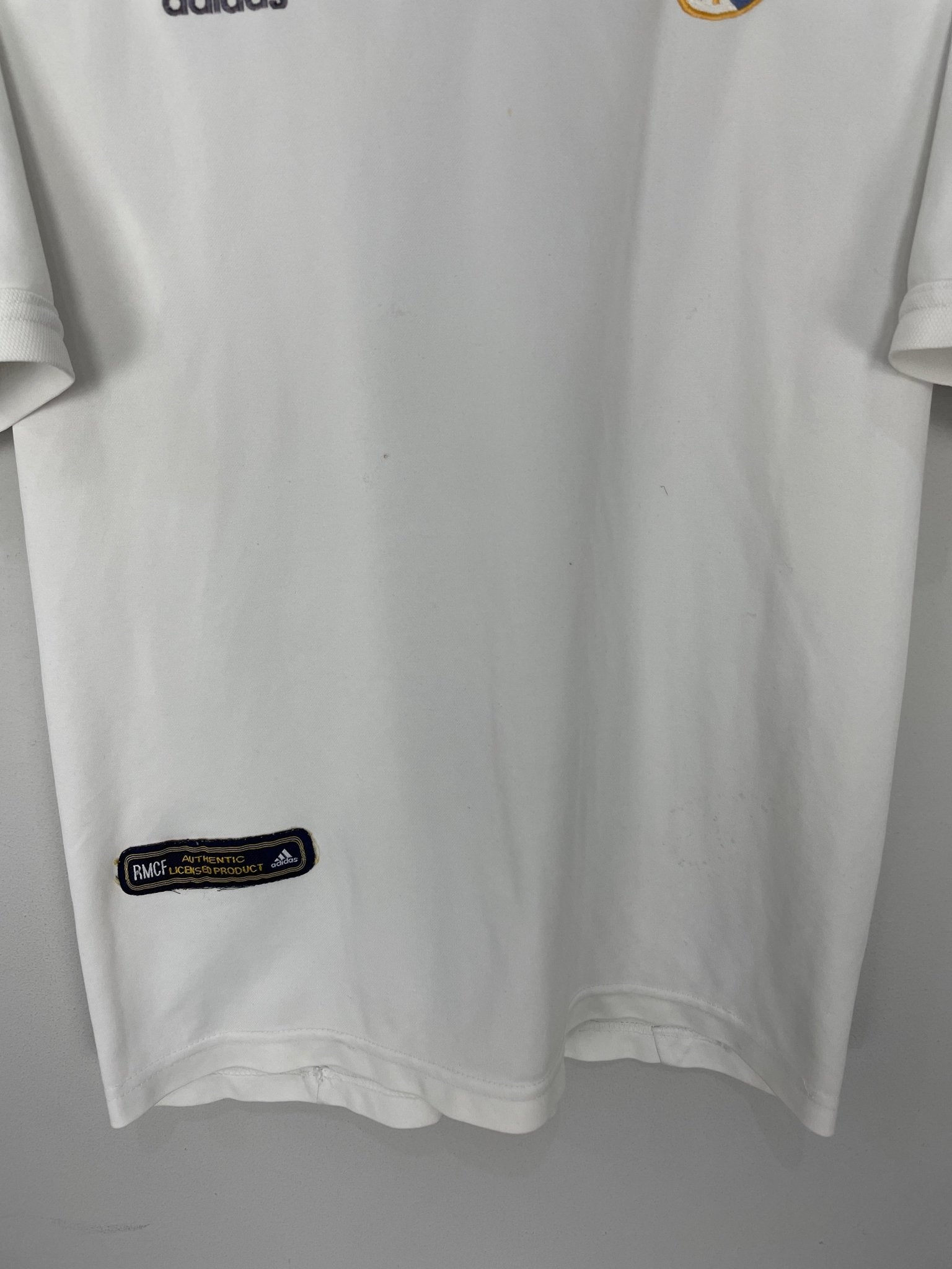 Shop 2001/02 REAL MADRID ZIDANE #5 HOME SHIRT (L) ADIDAS, classic football shirts, vintage football shirts & retro soccer jerseys at Cult Kits