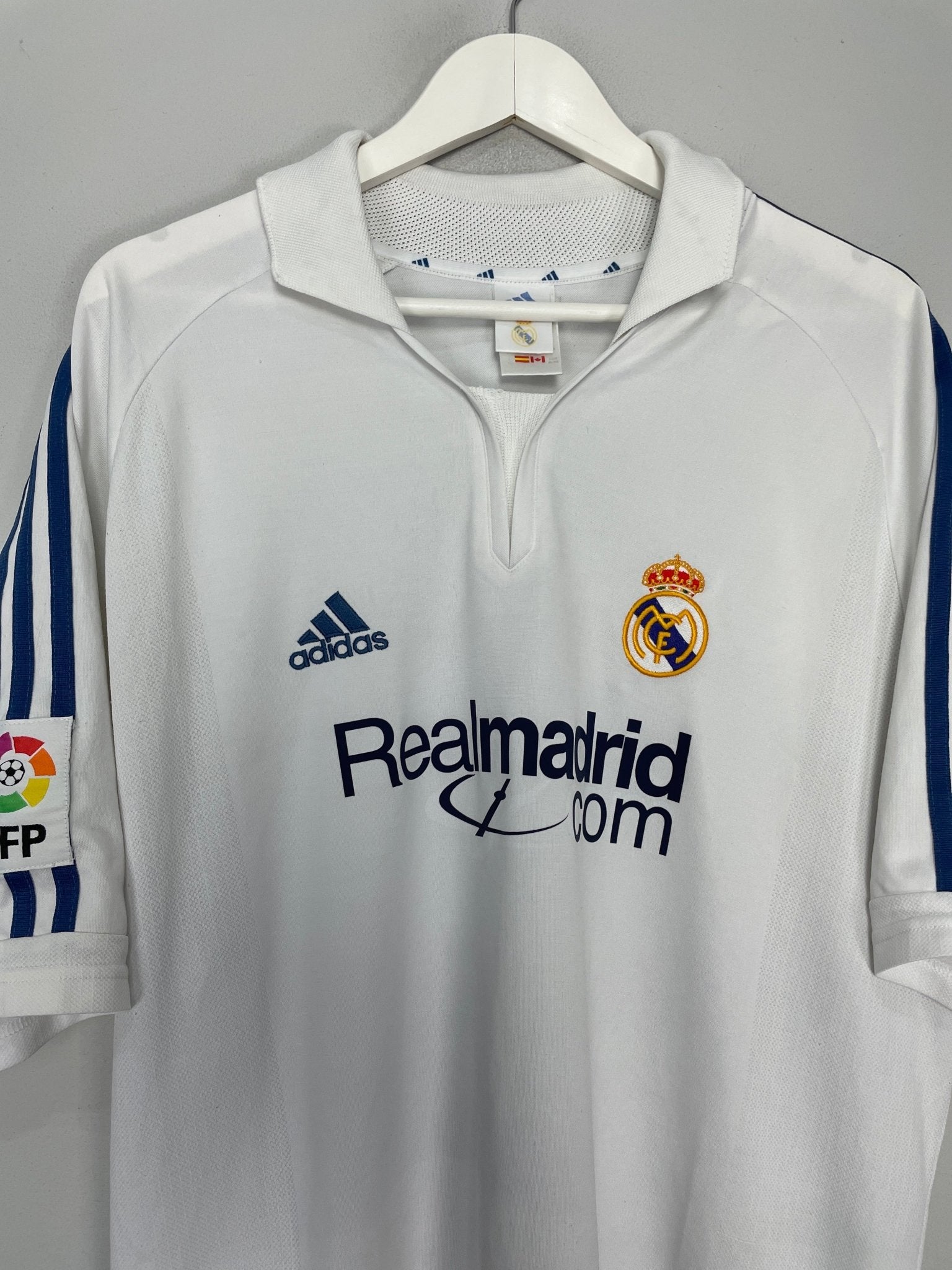 Shop 2001/02 REAL MADRID ZIDANE #5 HOME SHIRT (XL) ADIDAS, classic football shirts, vintage football shirts & retro soccer jerseys at Cult Kits