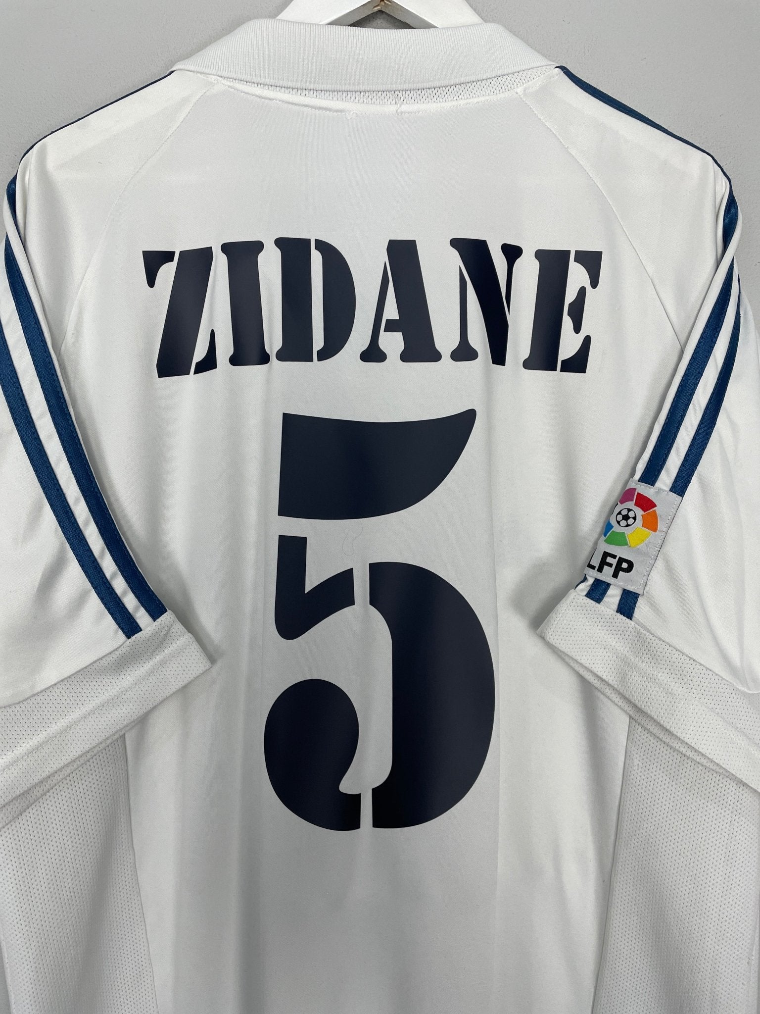 Shop 2001/02 REAL MADRID ZIDANE #5 HOME SHIRT (XL) ADIDAS, classic football shirts, vintage football shirts & retro soccer jerseys at Cult Kits