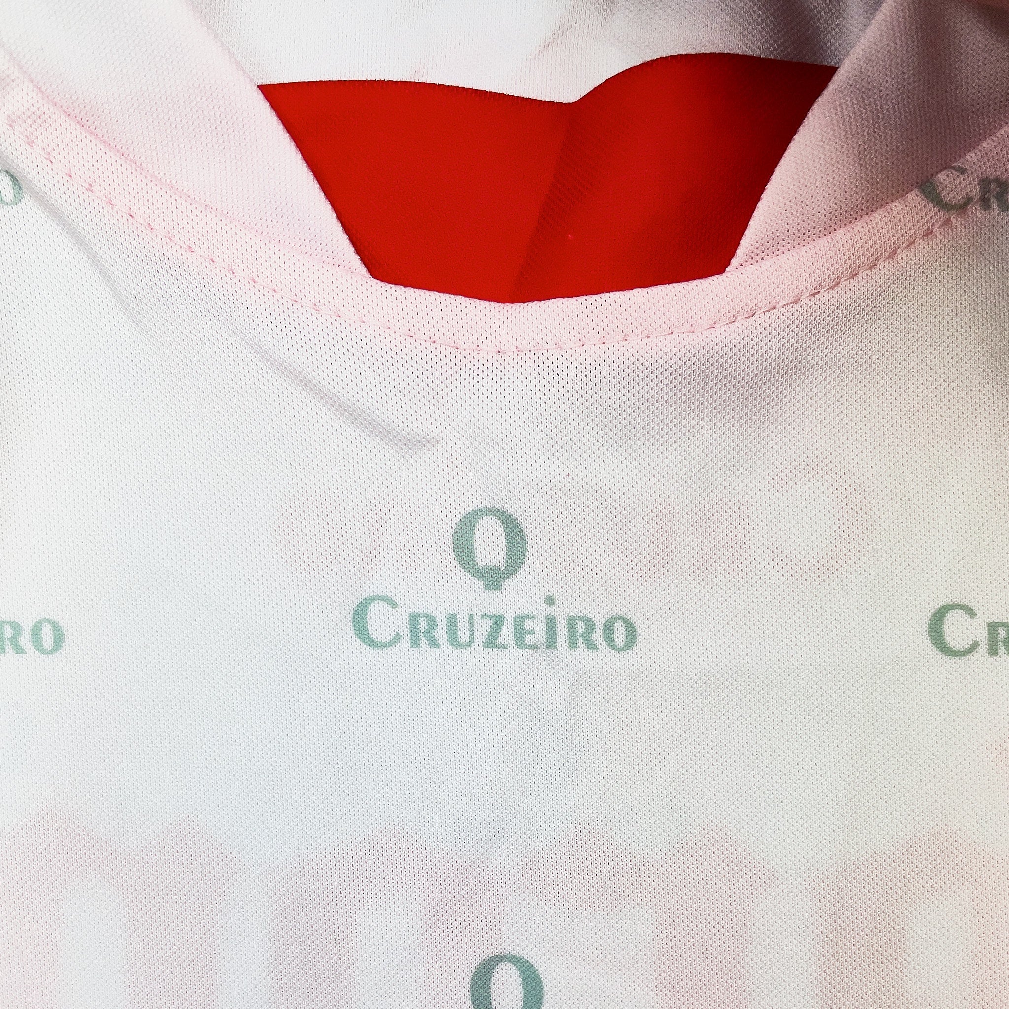 Buy 2001/02 Toros Neza N. De Melo 9 Away Shirt (XL) Cruzeiro ~ Free worldwide shipping available ~ Authentic Vintage Football Shirts from Cult Kits