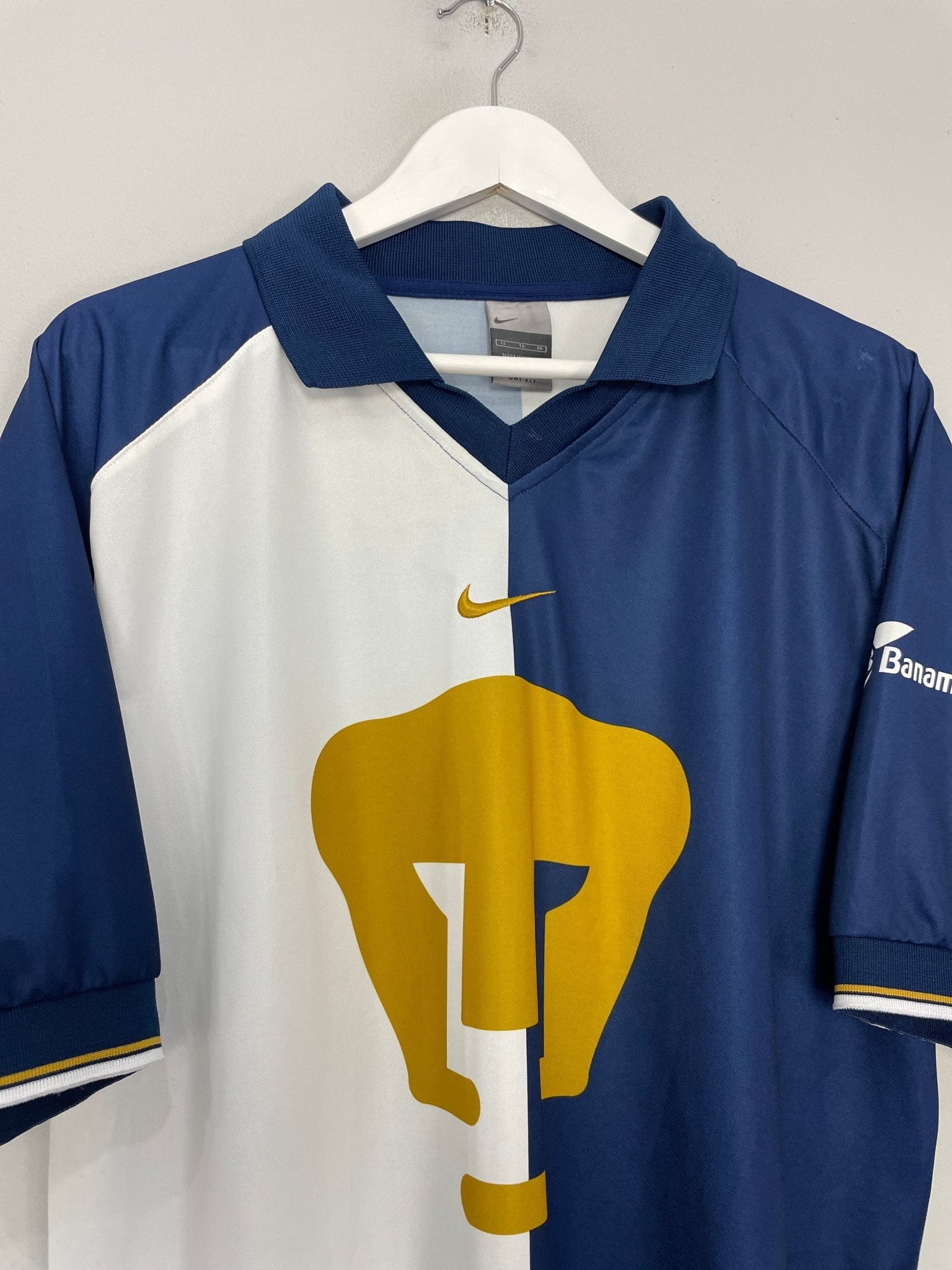 Shop 2001/02 UNAM PUMAS AWAY SHIRT (XL) NIKE, classic football shirts, vintage football shirts & retro soccer jerseys at Cult Kits