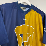 Shop 2001/02 UNAM PUMAS HOME SHIRT (M) NIKE BASIC, classic football shirts, vintage football shirts & retro soccer jerseys at Cult Kits