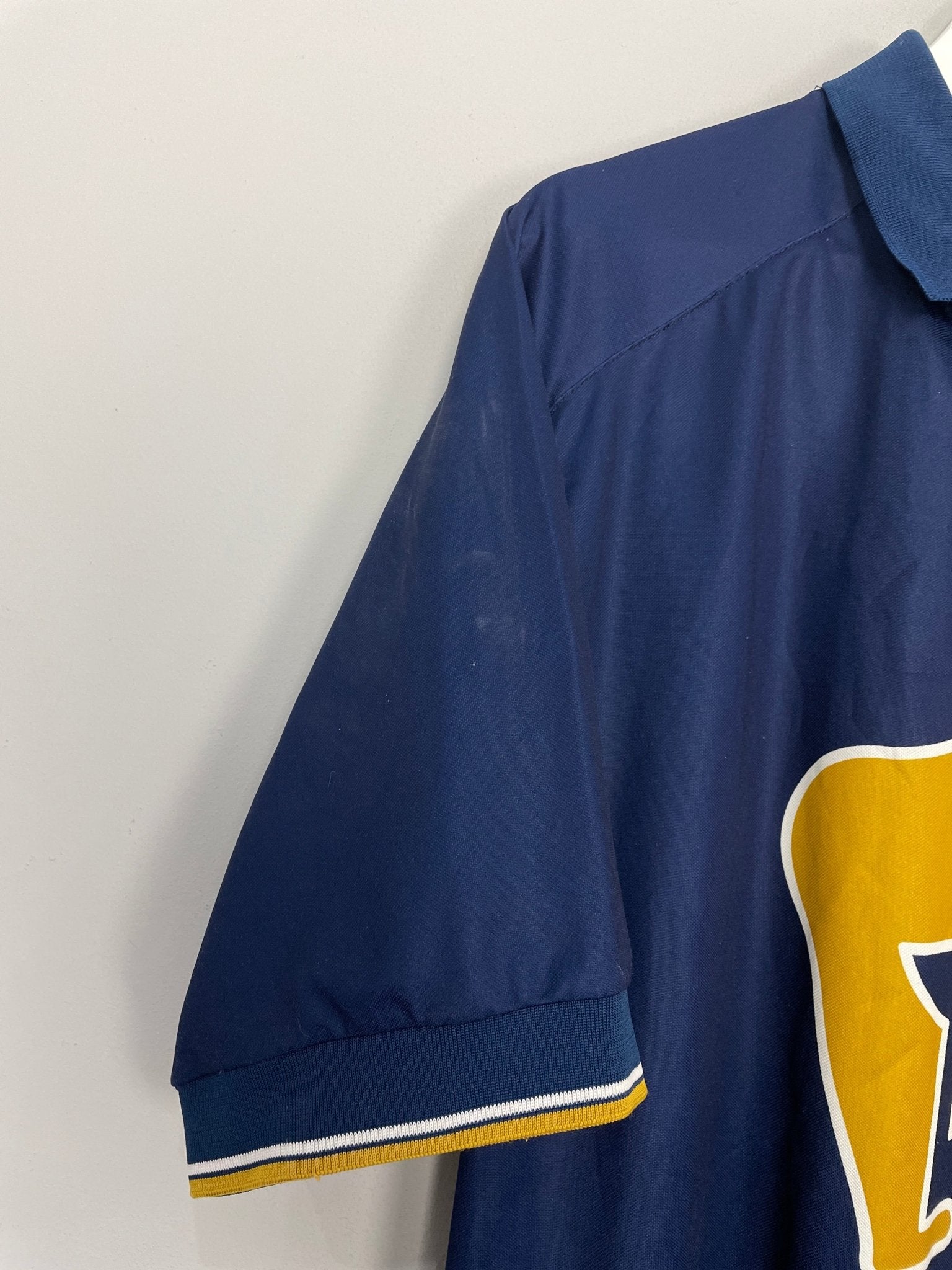 Shop 2001/02 UNAM PUMAS HOME SHIRT (XL) NIKE, classic football shirts, vintage football shirts & retro soccer jerseys at Cult Kits