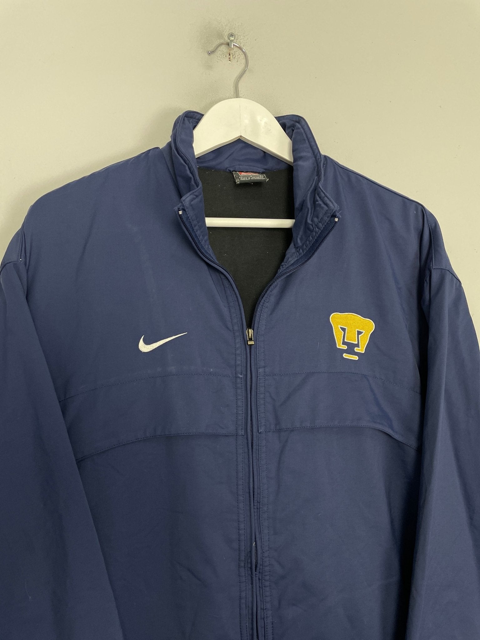 Shop 2001/02 UNAM PUMAS TRACK JACKET (L) NIKE, classic football shirts, vintage football shirts & retro soccer jerseys at Cult Kits
