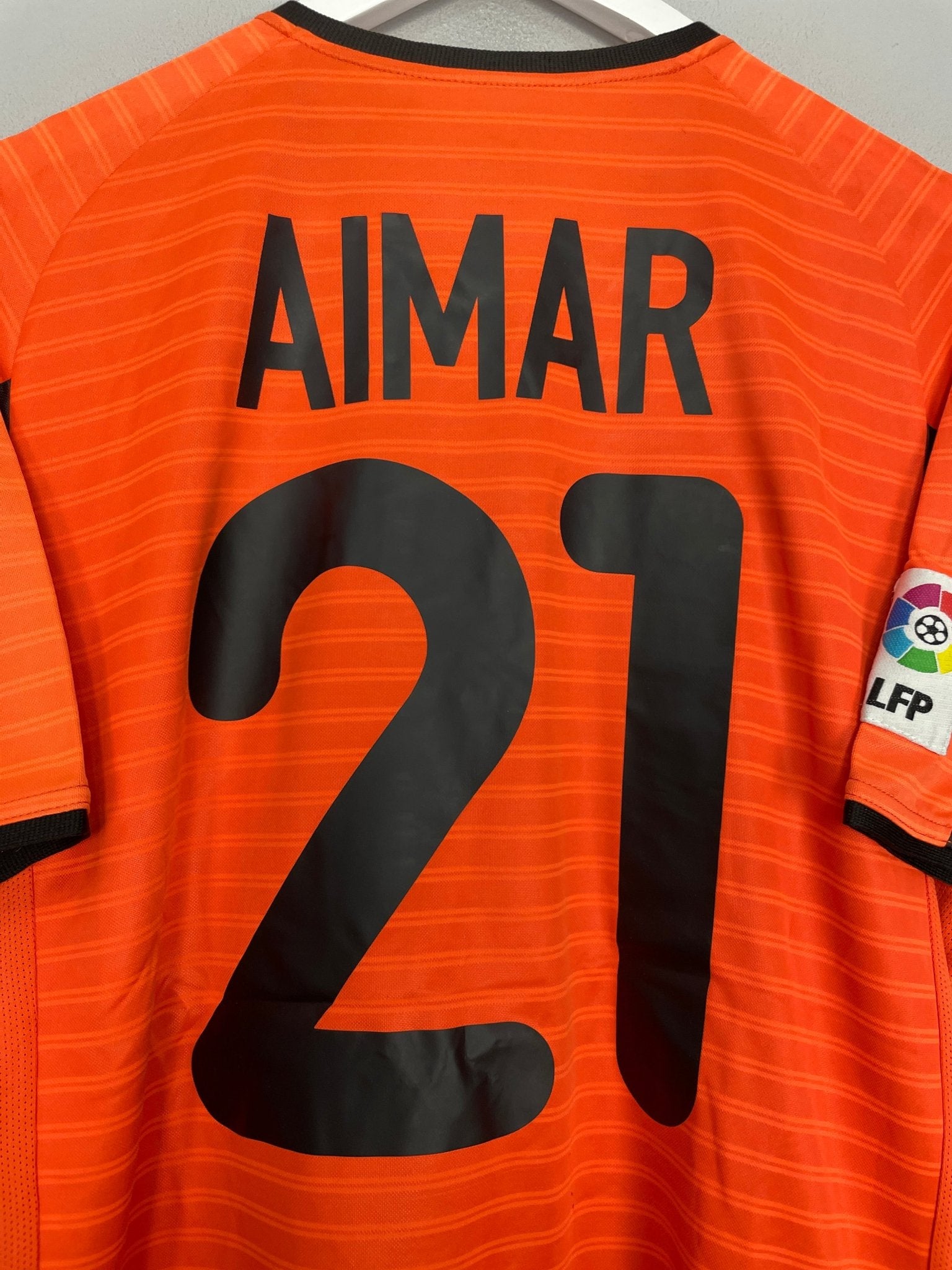 Shop 2001/02 VALENCIA AIMAR #10 AWAY SHIRT (M) NIKE, classic football shirts, vintage football shirts & retro soccer jerseys at Cult Kits