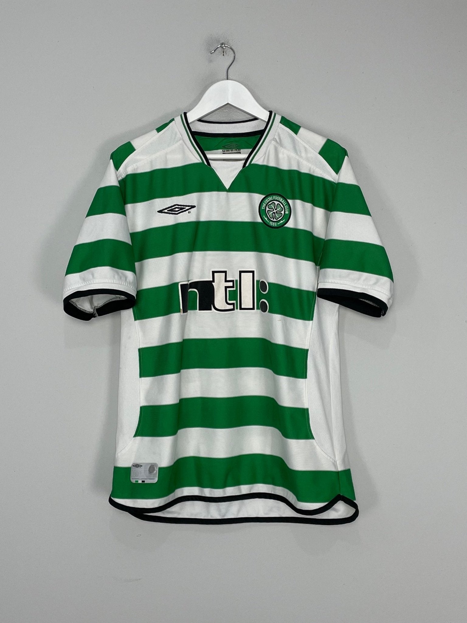 Shop 2001/03 CELTIC LARSSON #7 HOME SHIRT (L) UMBRO, classic football shirts, vintage football shirts & retro soccer jerseys at Cult Kits