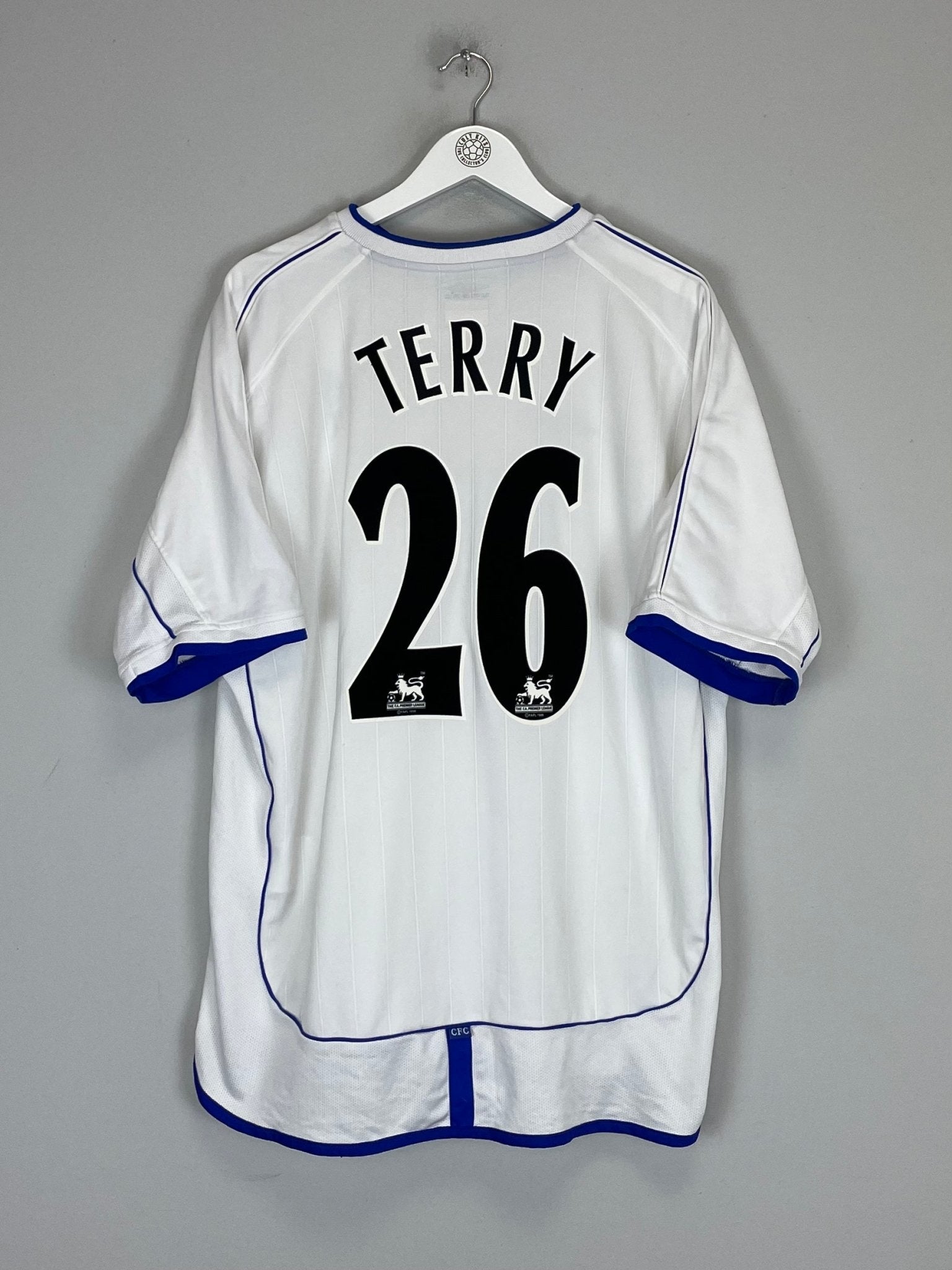 Shop 2001/03 CHELSEA TERRY #26 AWAY SHIRT (XXL) UMBRO, classic football shirts, vintage football shirts & retro soccer jerseys at Cult Kits
