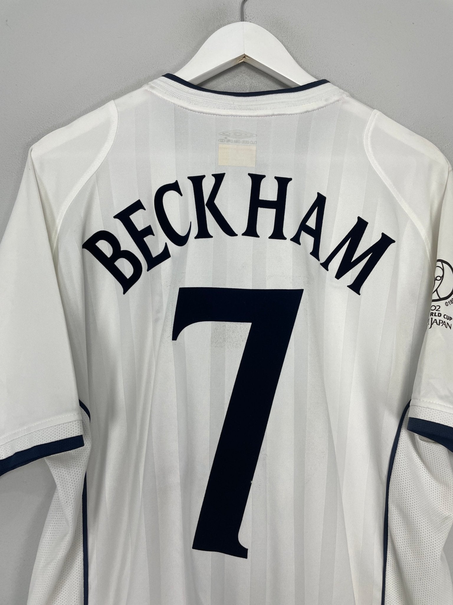Shop 2001/03 ENGLAND BECKHAM #7 HOME SHIRT (L) UMBRO, classic football shirts, vintage football shirts & retro soccer jerseys at Cult Kits