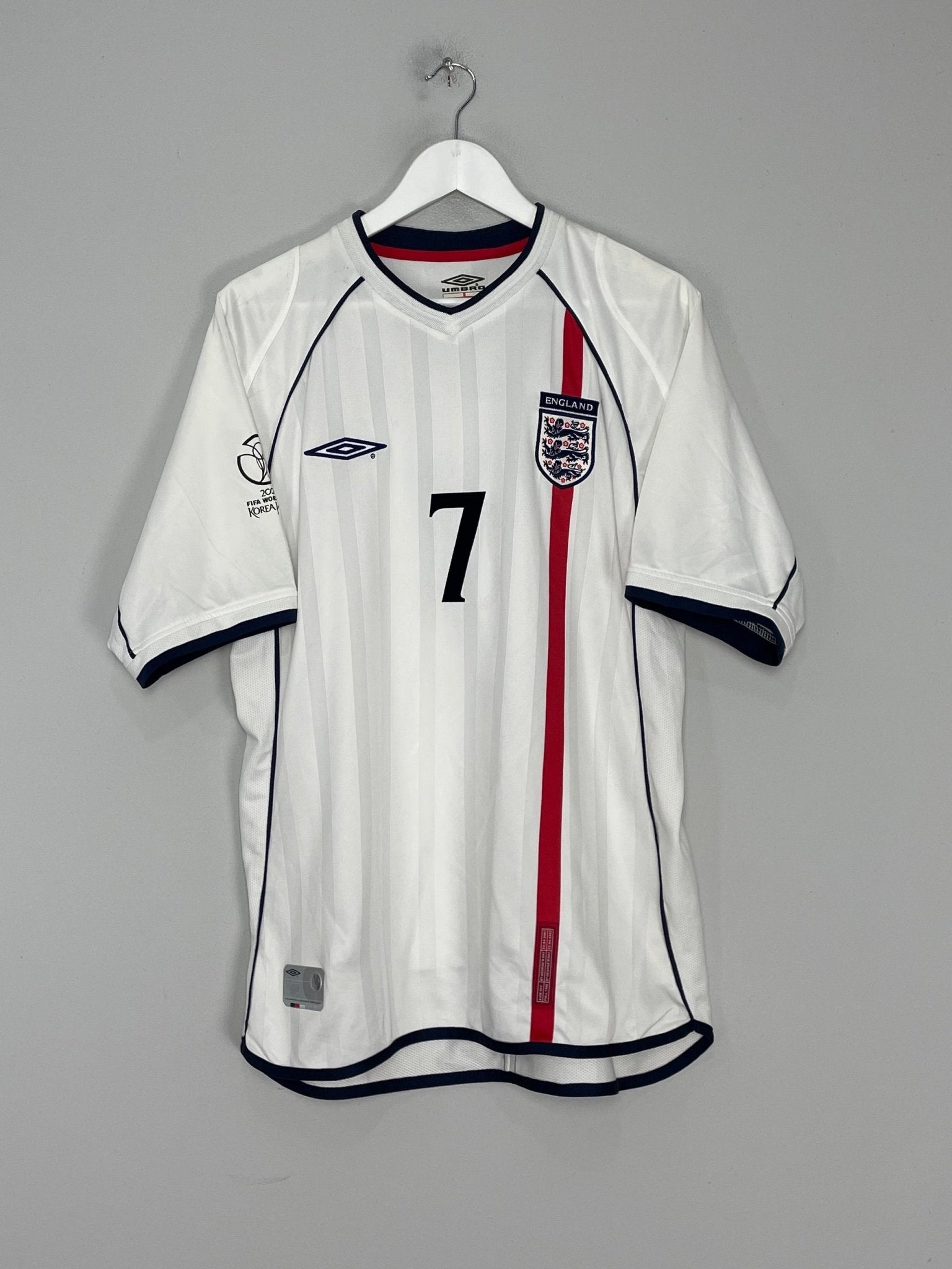 Shop 2001/03 ENGLAND BECKHAM #7 HOME SHIRT (L) UMBRO, classic football shirts, vintage football shirts & retro soccer jerseys at Cult Kits