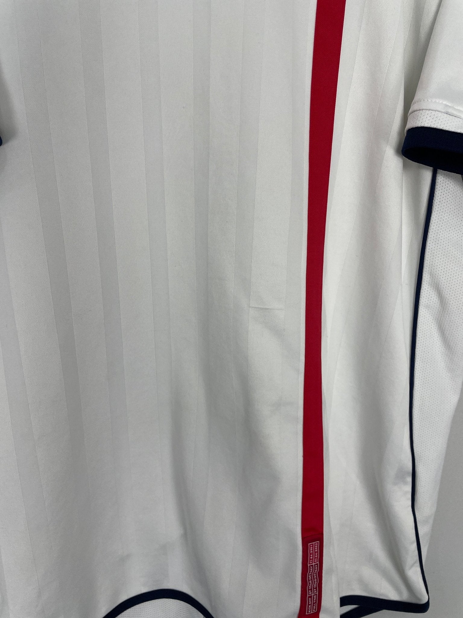 Shop 2001/03 ENGLAND HOME SHIRT (XXL) UMBRO, classic football shirts, vintage football shirts & retro soccer jerseys at Cult Kits