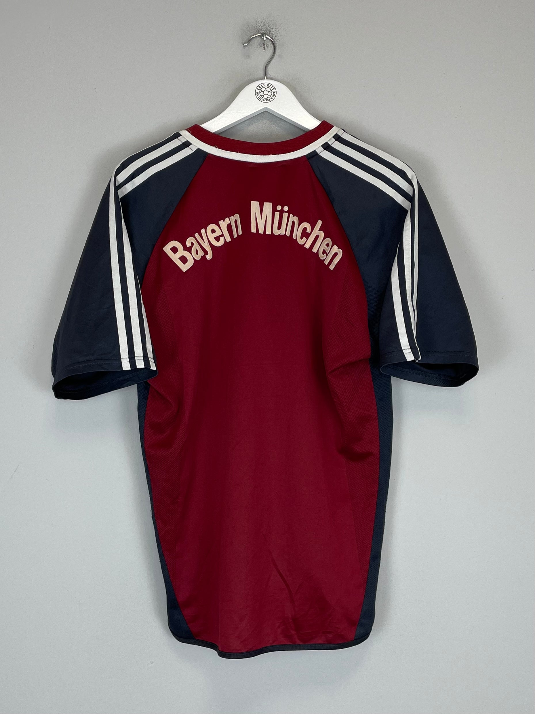 Shop 2001/02 BAYERN MUNICH HOME SHIRT (M) ADIDAS, classic football shirts, vintage football shirts & retro soccer jerseys at Cult Kits