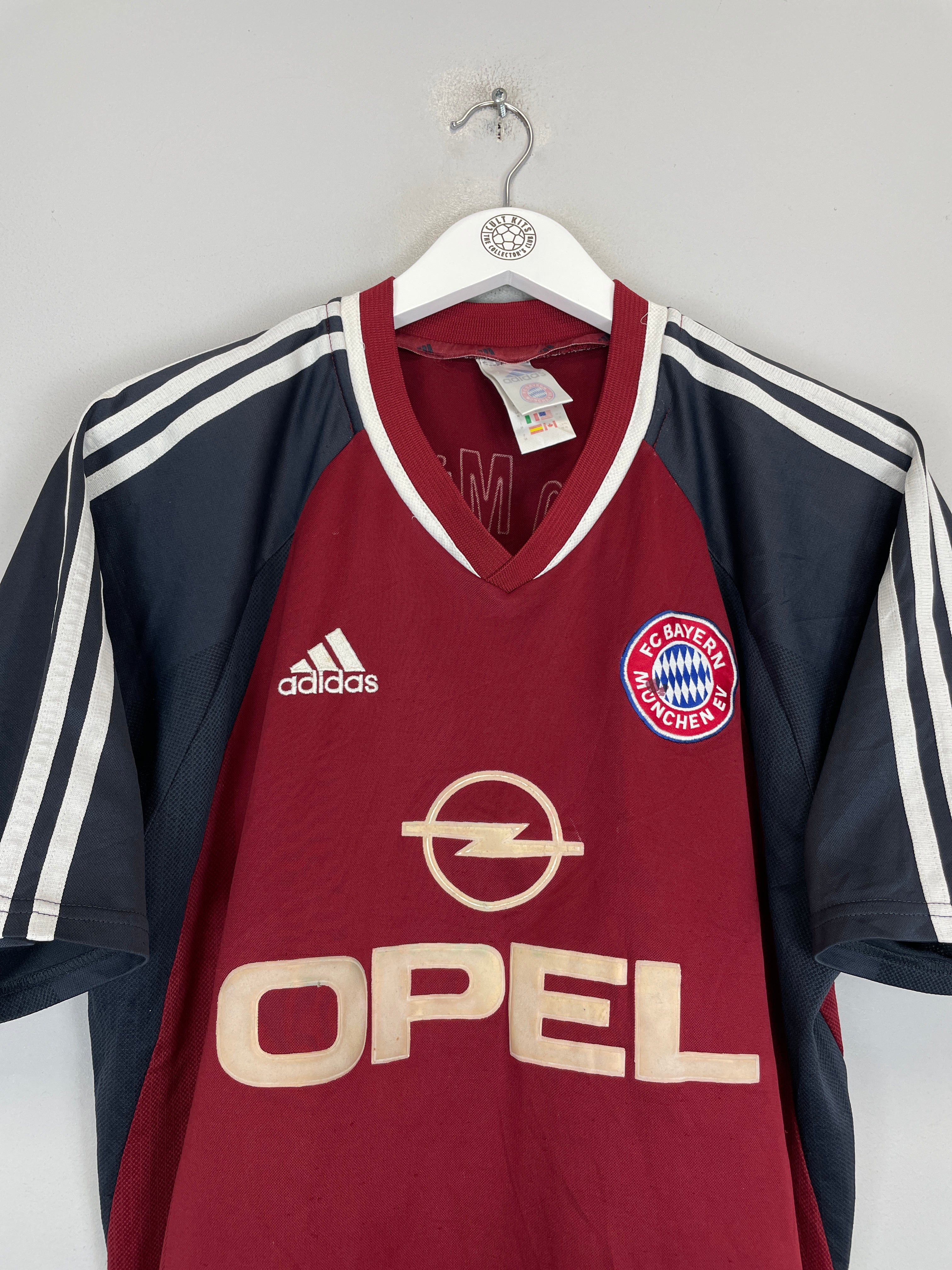 Shop 2001/02 BAYERN MUNICH HOME SHIRT (M) ADIDAS, classic football shirts, vintage football shirts & retro soccer jerseys at Cult Kits