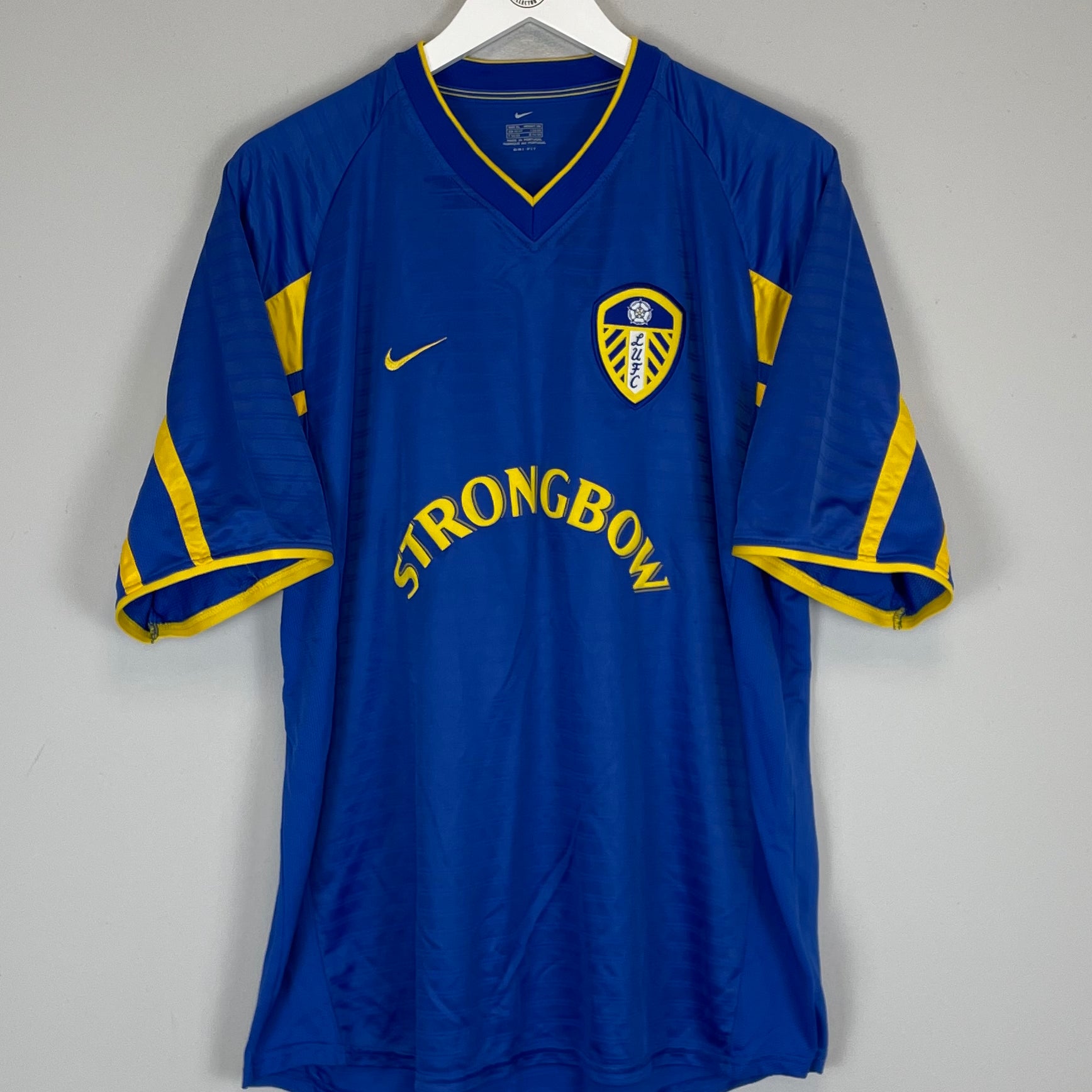 Shop 2001/03 LEEDS UNITED *BNWOT* THIRD SHIRT (XL) NIKE, classic football shirts, vintage football shirts & retro soccer jerseys at Cult Kits