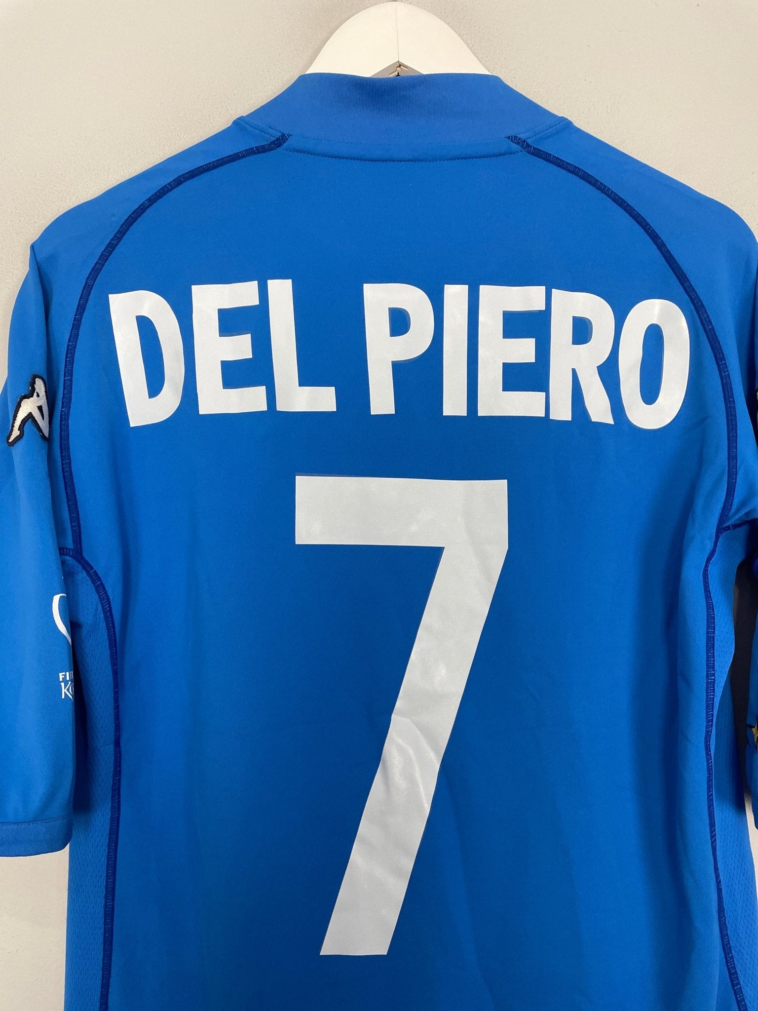 Shop 2002 ITALY DEL PIERO #7 HOME SHIRT (M) KAPPA, classic football shirts, vintage football shirts & retro soccer jerseys at Cult Kits