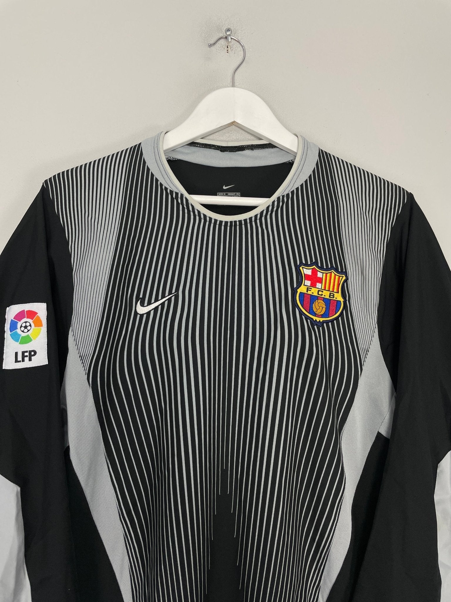 Shop 2002/03 BARCELONA BONANO #1 GK SHIRT (M) NIKE, classic football shirts, vintage football shirts & retro soccer jerseys at Cult Kits