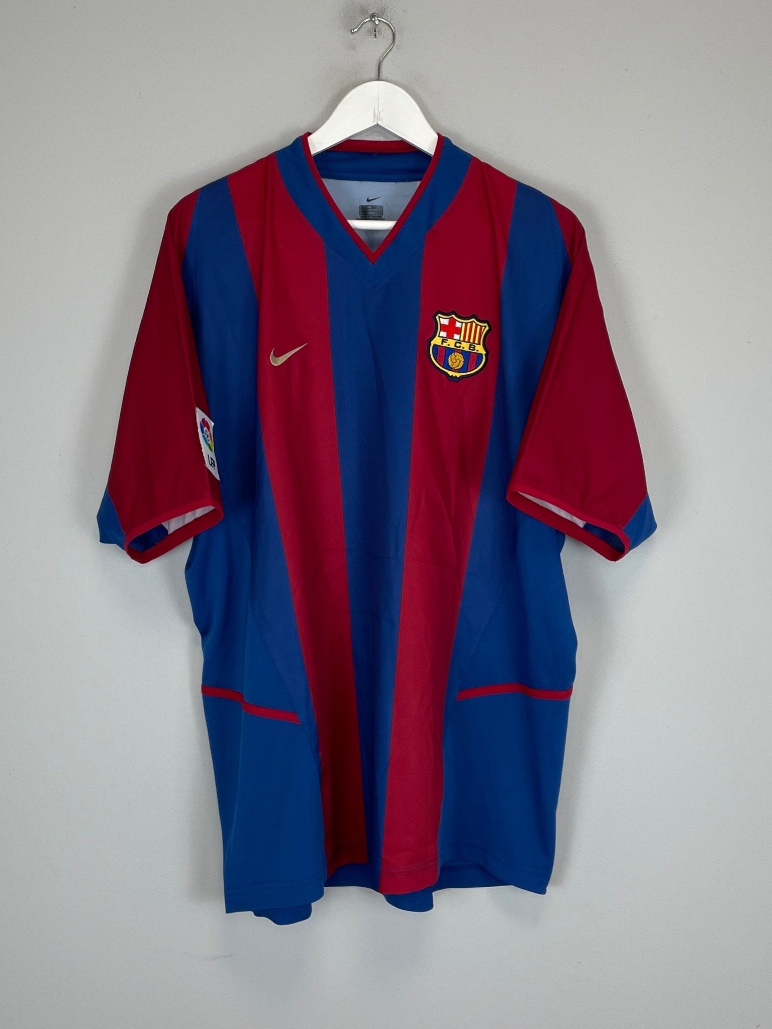Shop 2002/03 BARCELONA COCU #8 HOME SHIRT (XL) NIKE, classic football shirts, vintage football shirts & retro soccer jerseys at Cult Kits