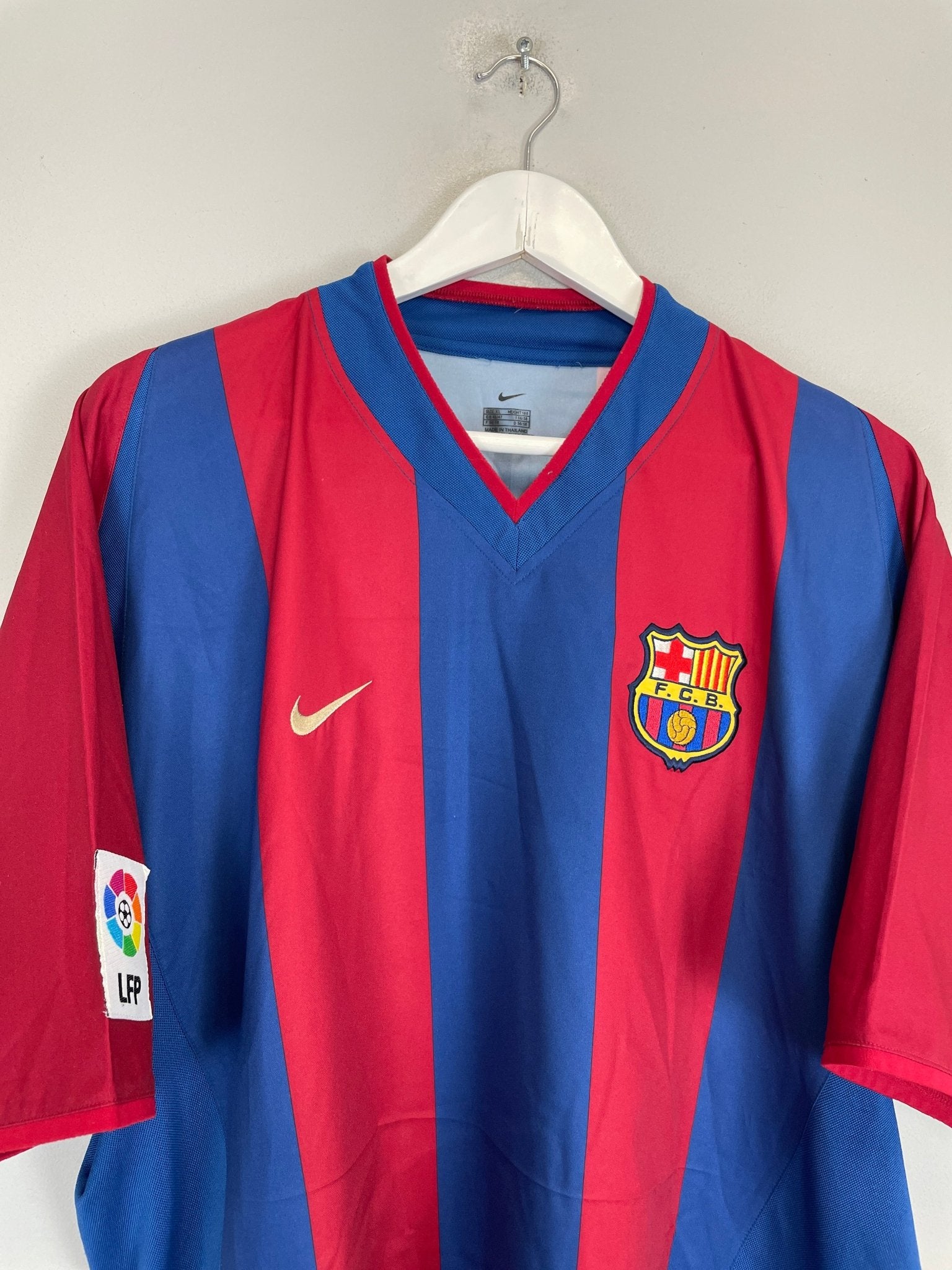 Shop 2002/03 BARCELONA COCU #8 HOME SHIRT (XL) NIKE, classic football shirts, vintage football shirts & retro soccer jerseys at Cult Kits
