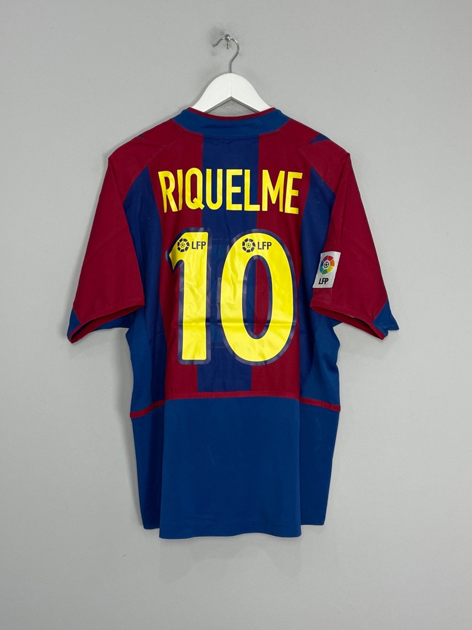 Shop 2002/03 BARCELONA RIQUELME #10 HOME SHIRT (M) NIKE, classic football shirts, vintage football shirts & retro soccer jerseys at Cult Kits