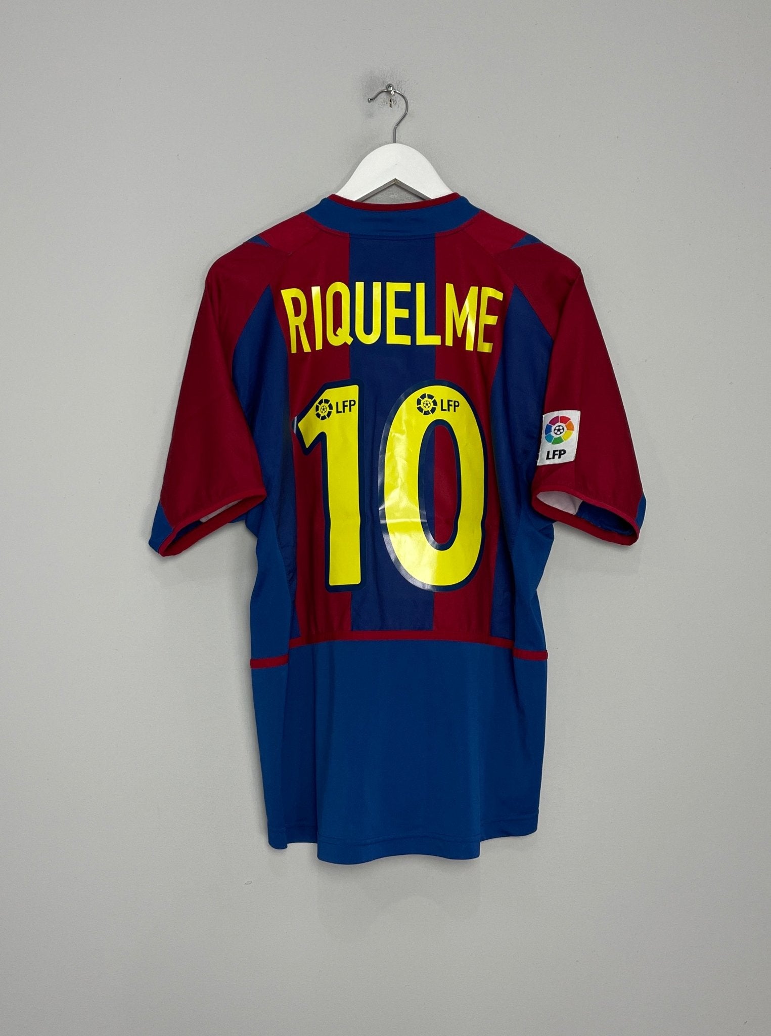 Shop 2002/03 BARCELONA RIQUELME #10 HOME SHIRT (M) NIKE, classic football shirts, vintage football shirts & retro soccer jerseys at Cult Kits