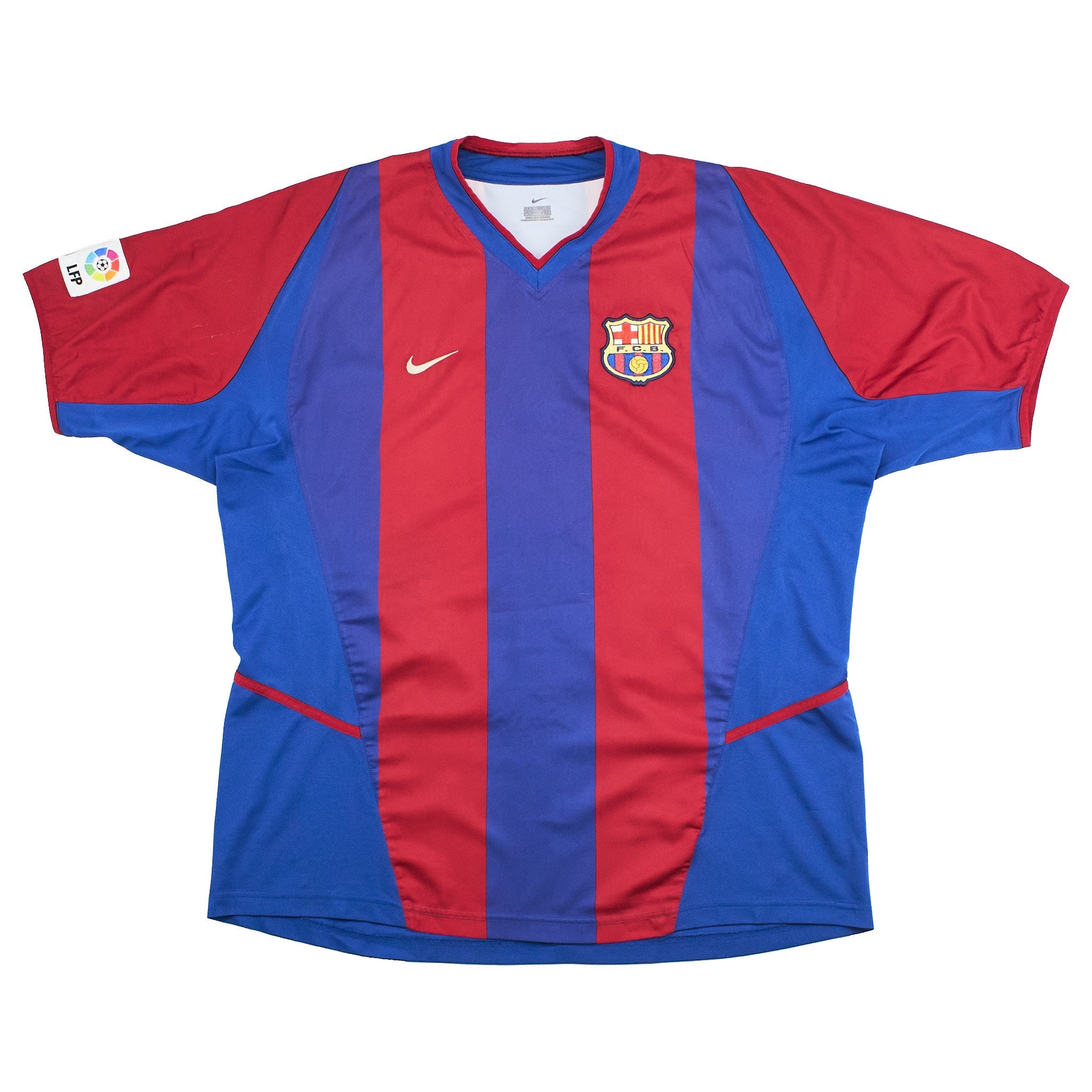 2002 Barcelona Nike football shirt - view 2 - Cult Kits