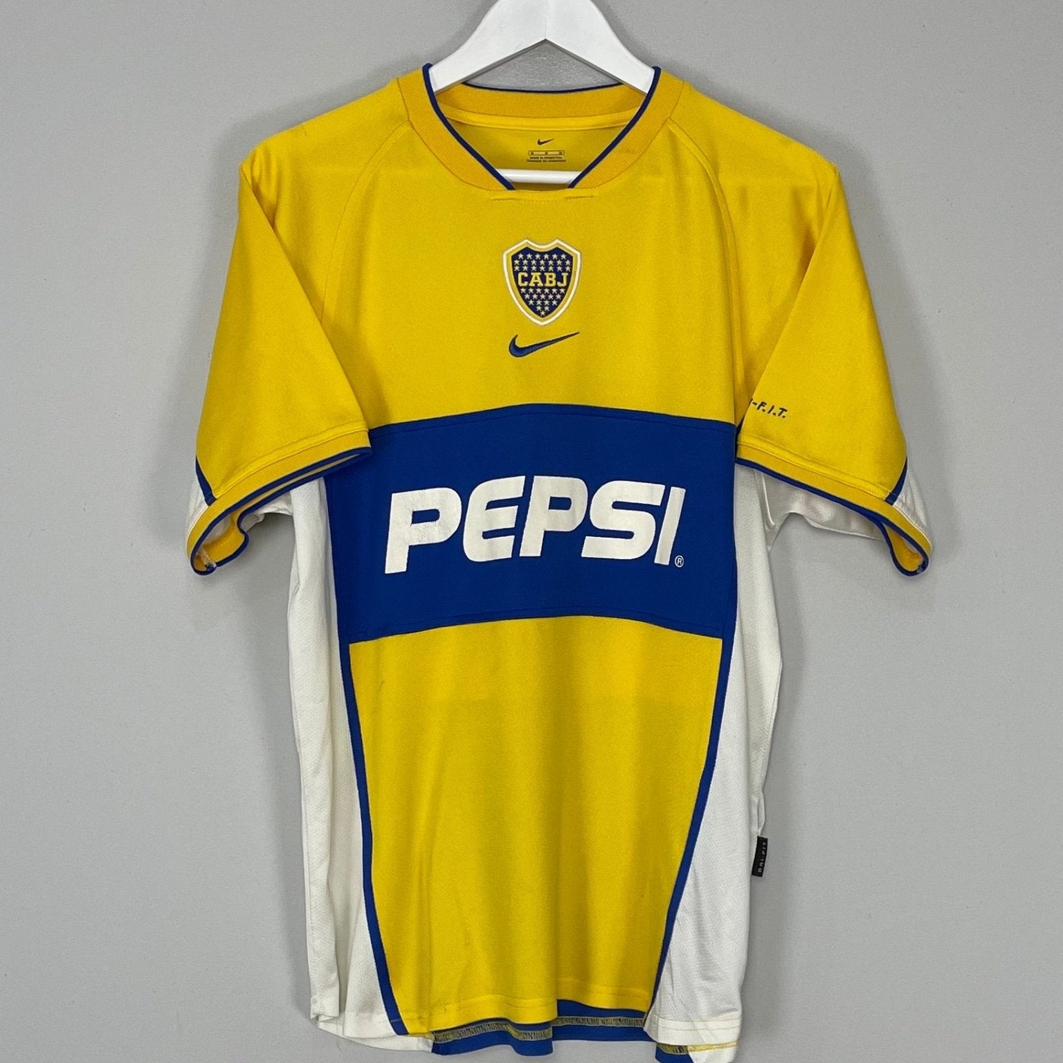 Shop 2002/03 BOCA JUNIORS AWAY SHIRT (M) NIKE, classic football shirts, vintage football shirts & retro soccer jerseys at Cult Kits
