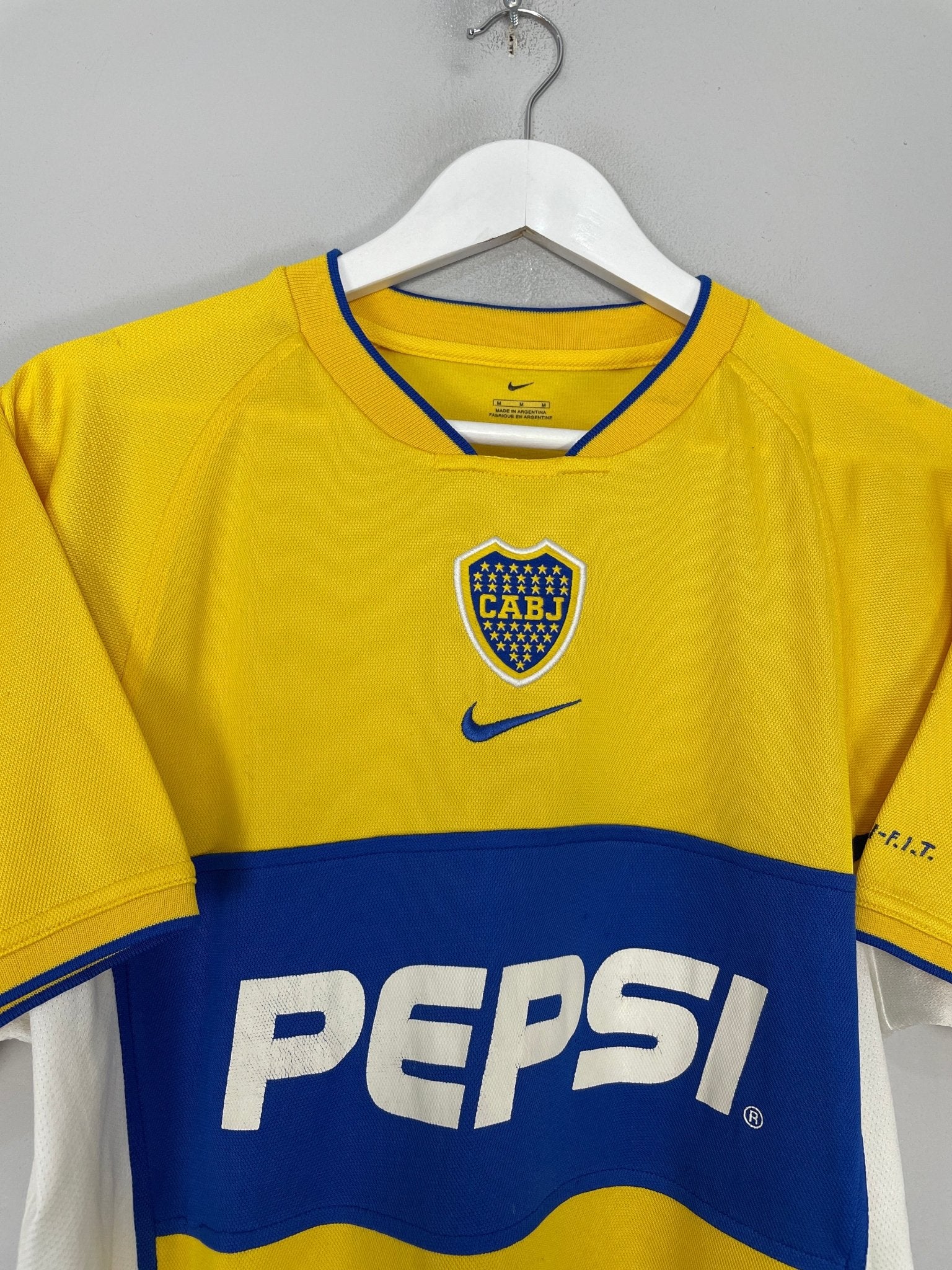 Shop 2002/03 BOCA JUNIORS AWAY SHIRT (M) NIKE, classic football shirts, vintage football shirts & retro soccer jerseys at Cult Kits