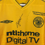 Shop 2002/03 CELTIC *SIGNED* L/S AWAY SHIRT (M) UMBRO, classic football shirts, vintage football shirts & retro soccer jerseys at Cult Kits