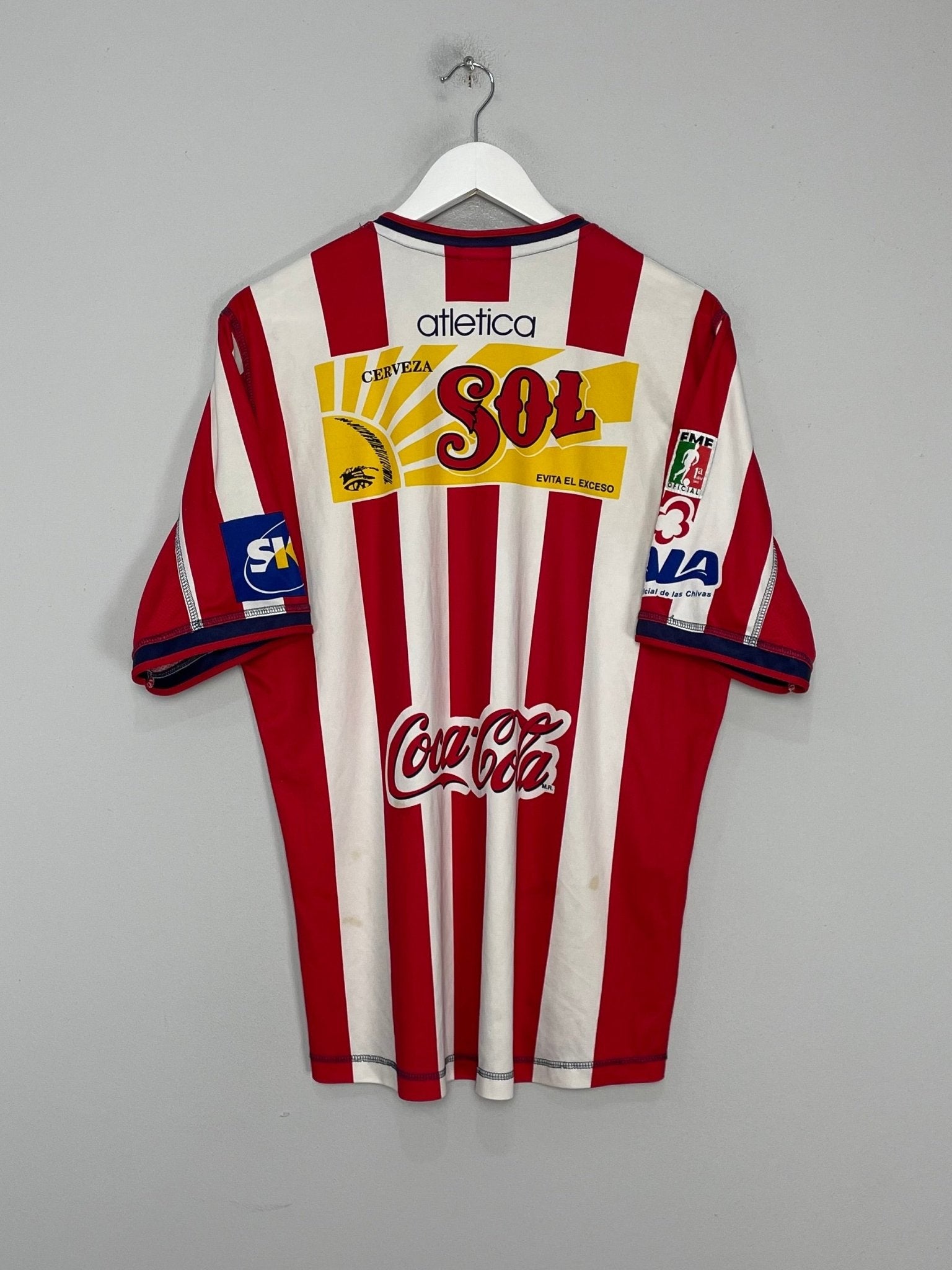 Shop 2002/03 CHIVAS GUADALAJARA HOME SHIRT (XL) ATLETICA, classic football shirts, vintage football shirts & retro soccer jerseys at Cult Kits