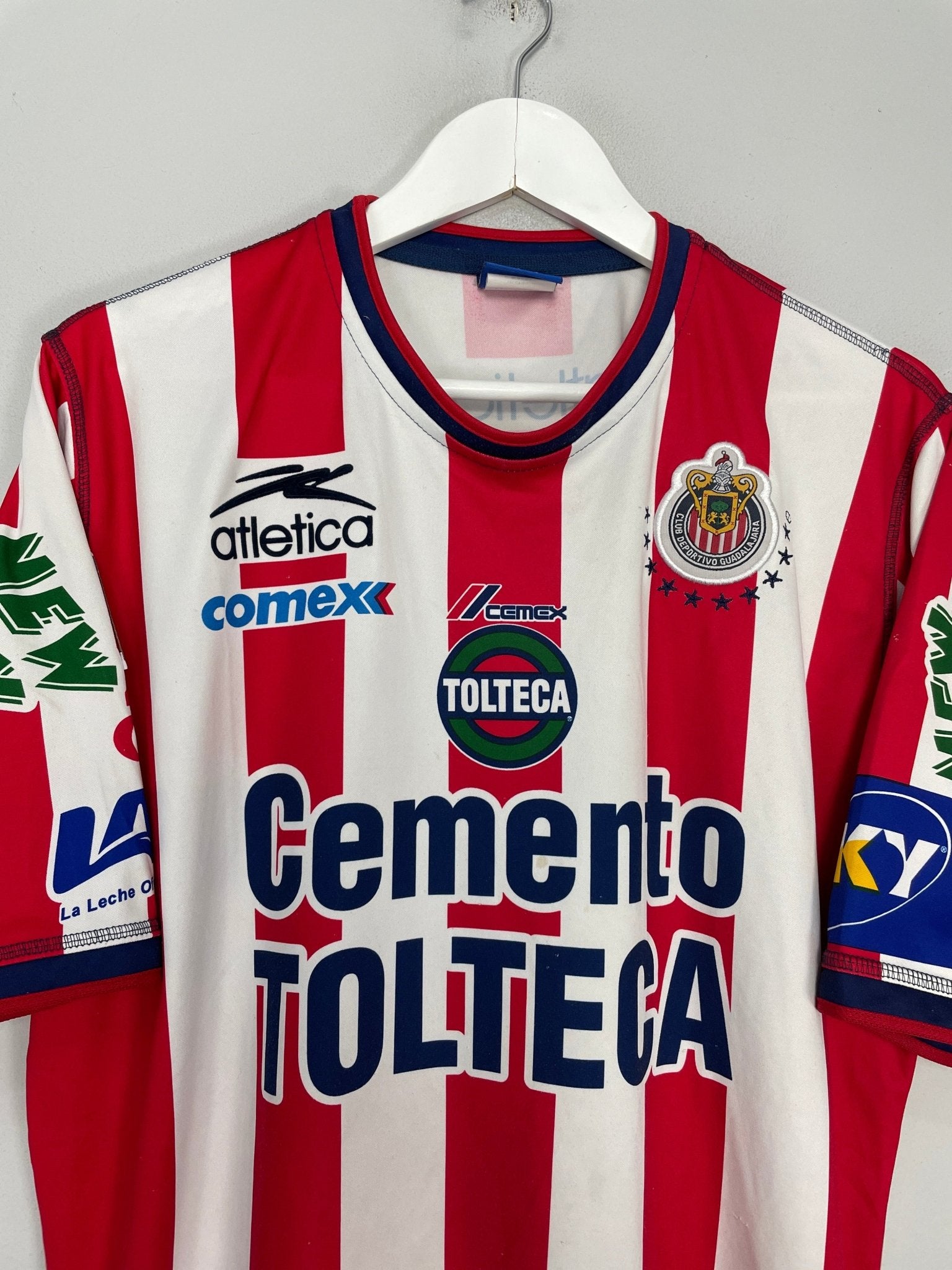 Shop 2002/03 CHIVAS GUADALAJARA HOME SHIRT (XL) ATLETICA, classic football shirts, vintage football shirts & retro soccer jerseys at Cult Kits