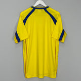 Shop 2002/03 ECUADOR HOME SHIRT (L) MARATHON, classic football shirts, vintage football shirts & retro soccer jerseys at Cult Kits