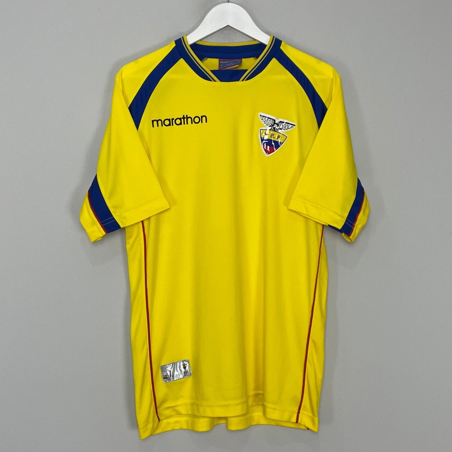 Shop 2002/03 ECUADOR HOME SHIRT (L) MARATHON, classic football shirts, vintage football shirts & retro soccer jerseys at Cult Kits