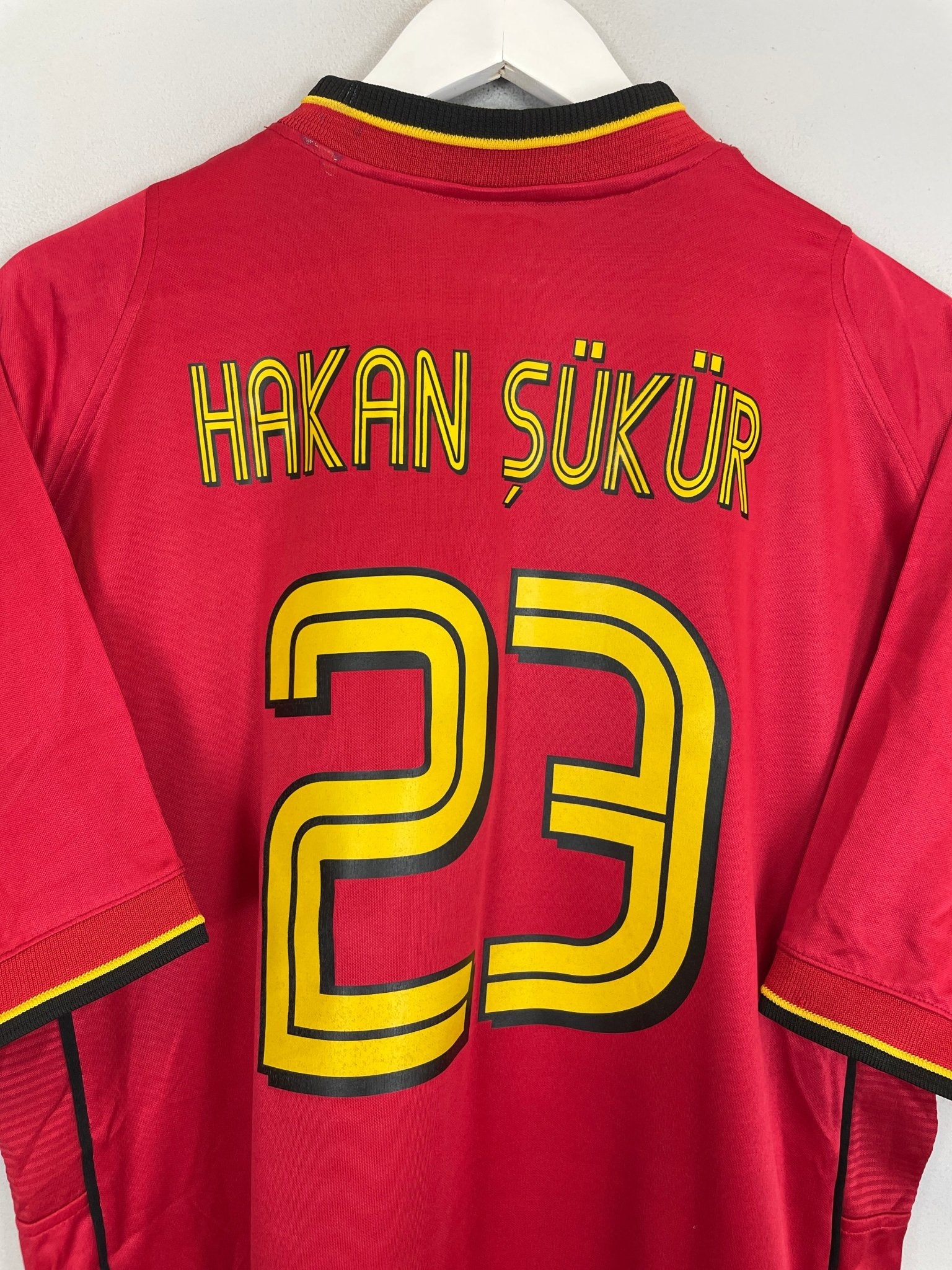 Shop 2002/03 GALATASARAY HAKAN SUKER #9 AWAY SHIRT (L) UMBRO, classic football shirts, vintage football shirts & retro soccer jerseys at Cult Kits