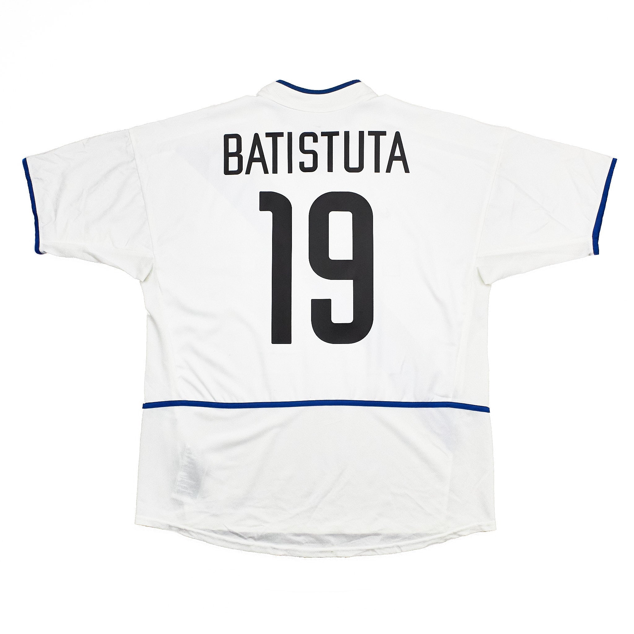 Buy 2002/03 Inter Milan Batistuta 19 Away Shirt (XL) Nike ~ Free worldwide shipping ~ Authentic Vintage Football Shirts from Cult Kits