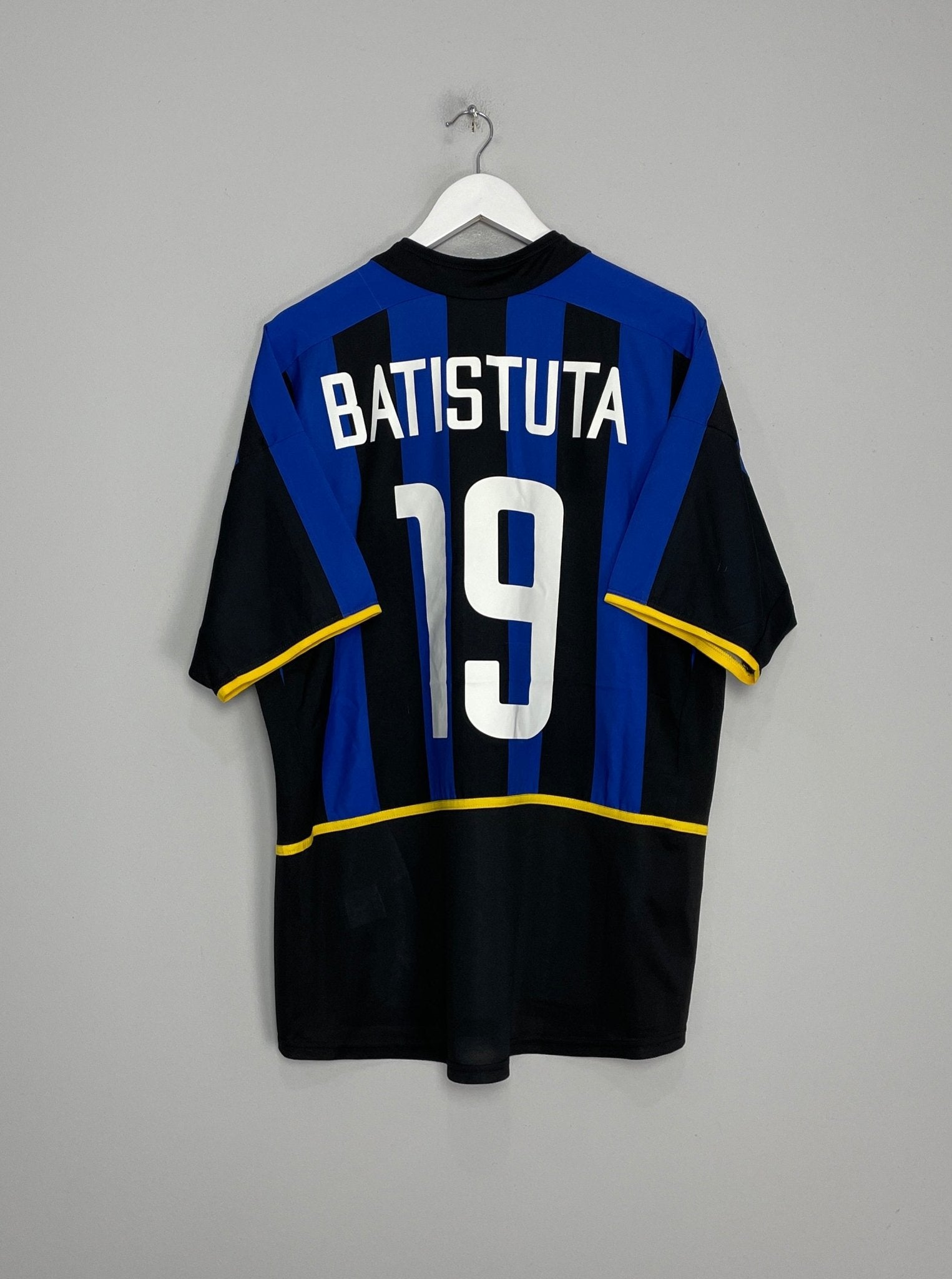 Shop 2002/03 INTER MILAN BATISTUTA #19 HOME SHIRT (XL) NIKE, classic football shirts, vintage football shirts & retro soccer jerseys at Cult Kits