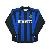 Buy 2002/03 Inter Milan Batistuta 19 L/S Home Shirt (M) Nike ~ Free worldwide shipping ~ Authentic Vintage Football Shirts from Cult Kits