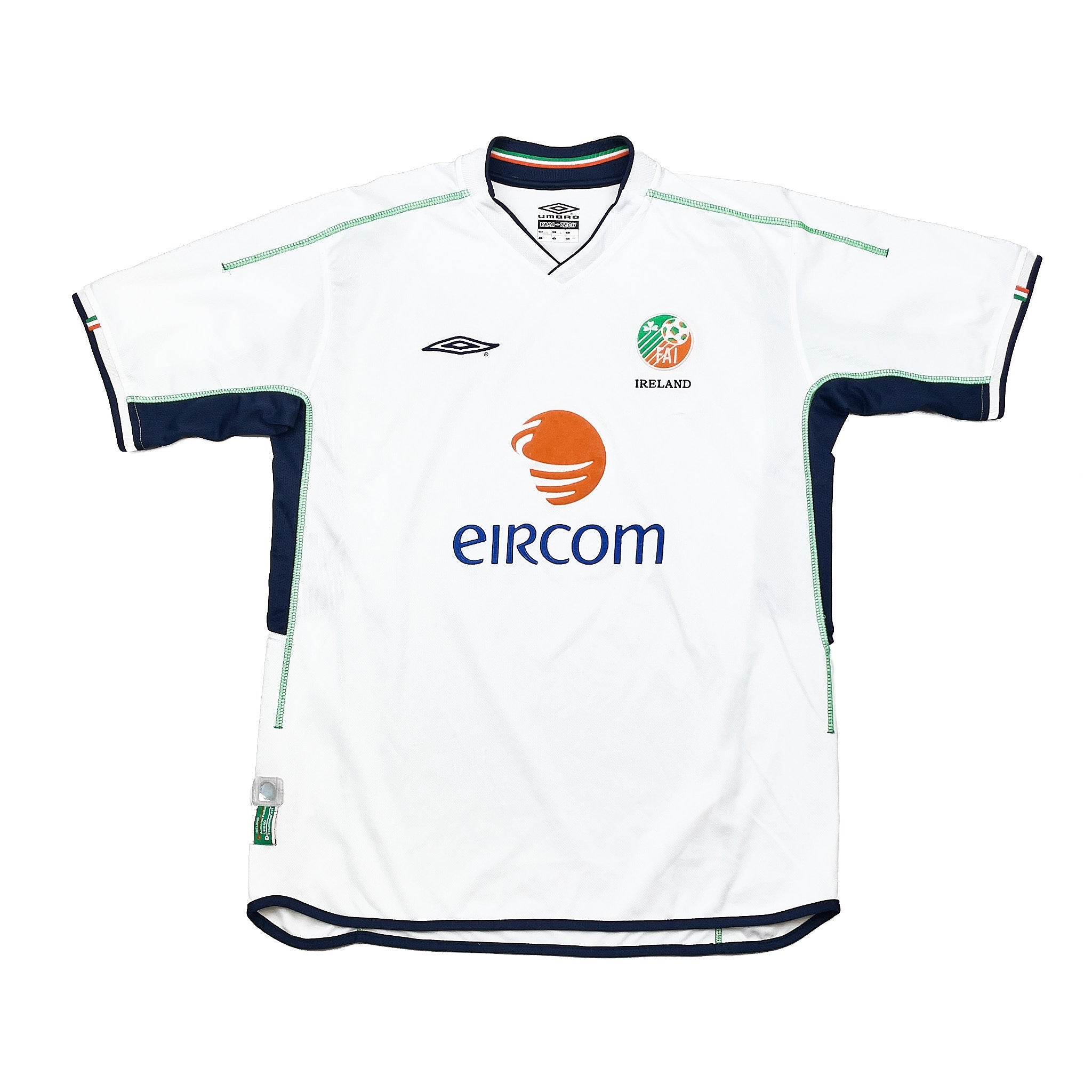 Buy 2002/03 Ireland Away Shirt (L) Umbro ~ Free worldwide shipping ~ Authentic Vintage Football Shirts from Cult Kits