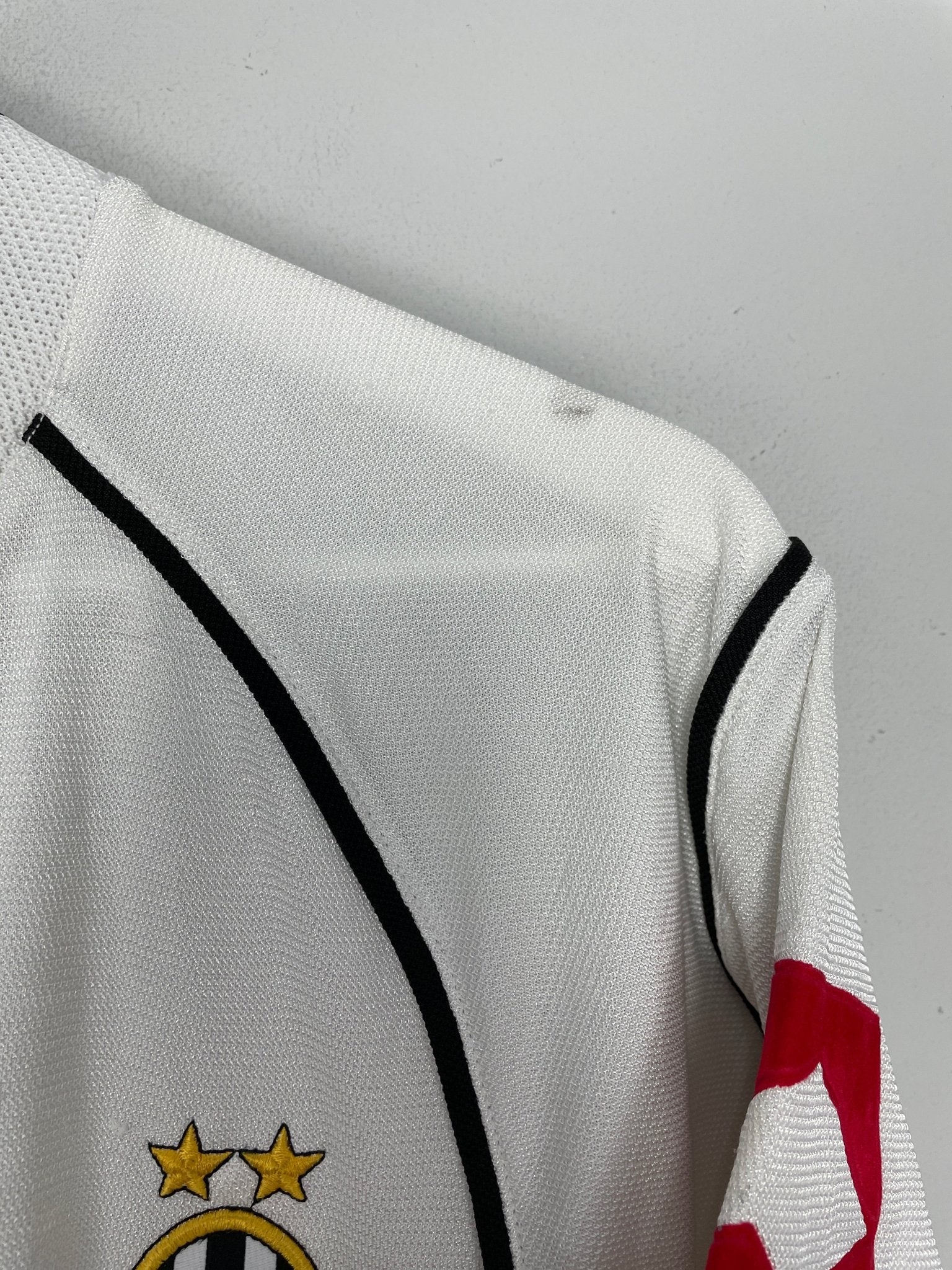 Shop 2002/03 JUVENTUS DEL PIERO #10 AWAY SHIRT (L) LOTTO, classic football shirts, vintage football shirts & retro soccer jerseys at Cult Kits