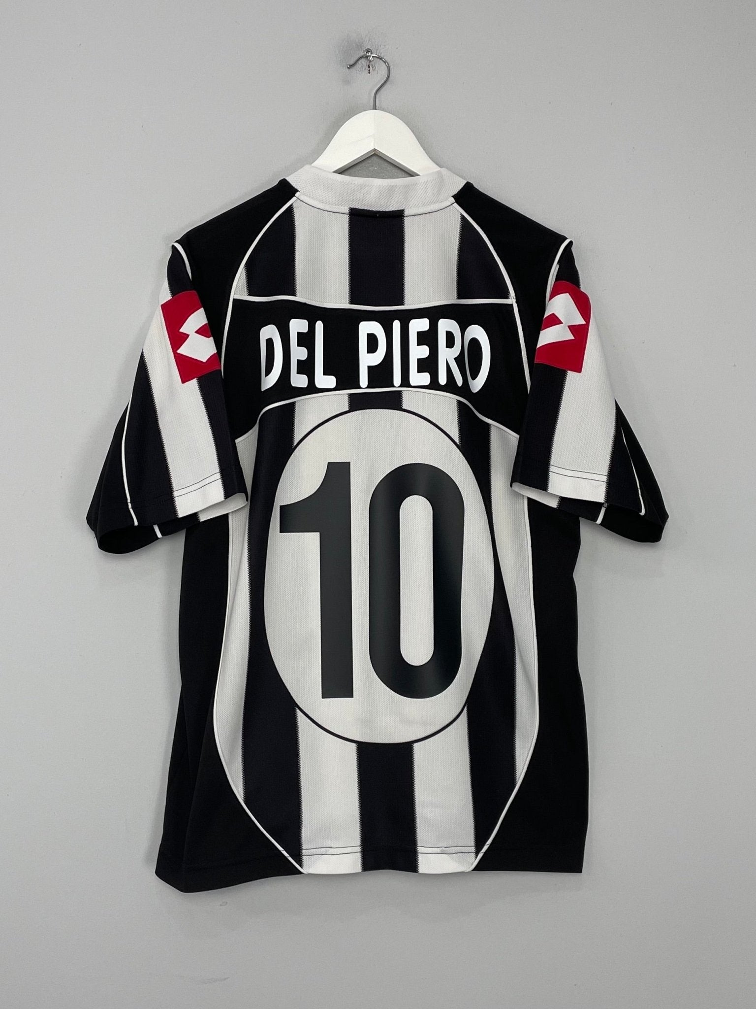 Shop 2002/03 JUVENTUS DEL PIERO #10 HOME SHIRT (L) LOTTO, classic football shirts, vintage football shirts & retro soccer jerseys at Cult Kits