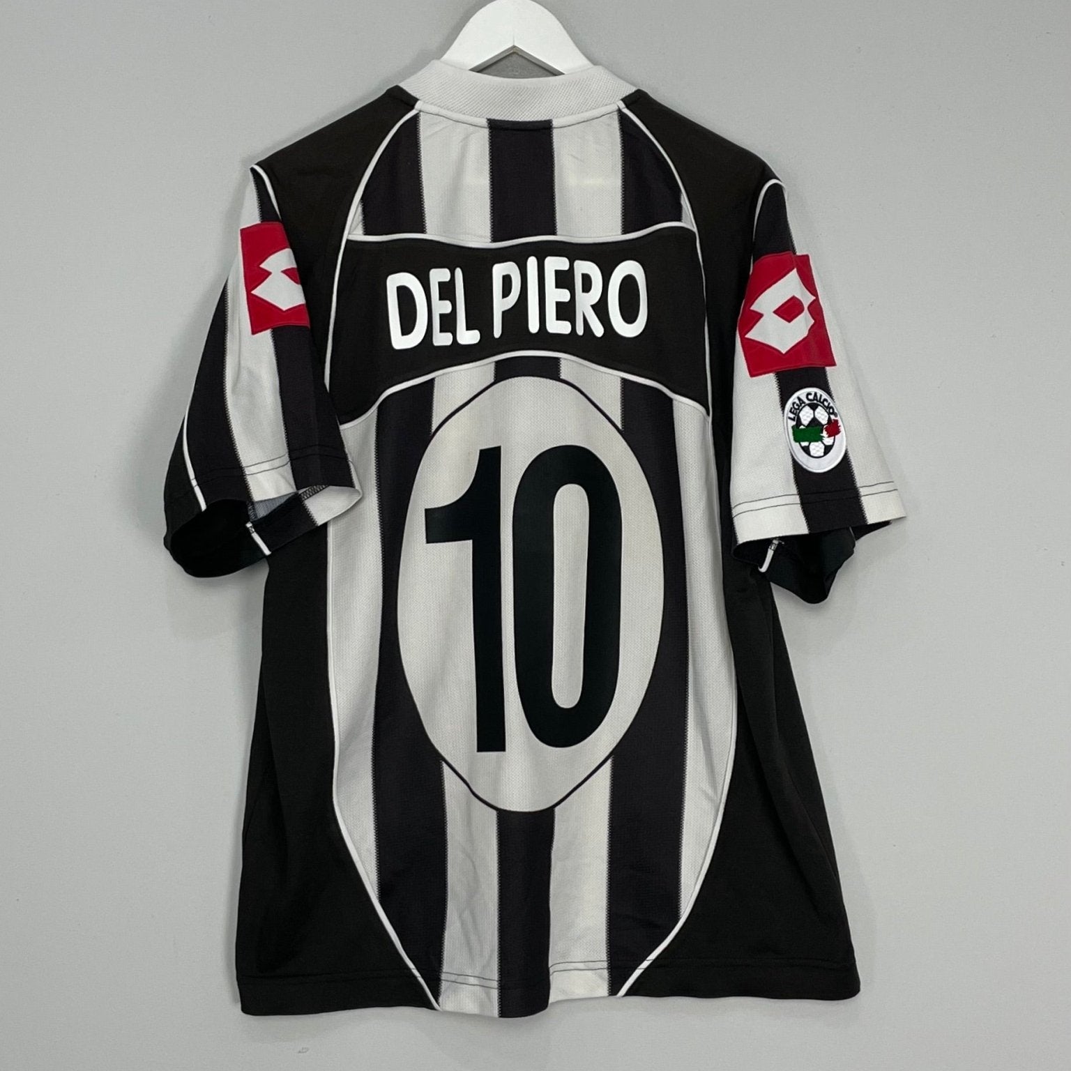 Shop 2002/03 JUVENTUS DEL PIERO #10 HOME SHIRT (L) LOTTO, classic football shirts, vintage football shirts & retro soccer jerseys at Cult Kits