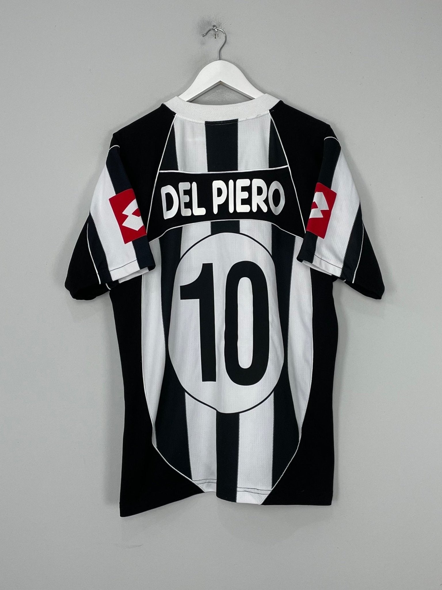 Shop 2002/03 JUVENTUS DEL PIERO #10 HOME SHIRT (L) LOTTO, classic football shirts, vintage football shirts & retro soccer jerseys at Cult Kits