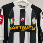 Shop 2002/03 JUVENTUS DEL PIERO #10 HOME SHIRT (M) LOTTO, classic football shirts, vintage football shirts & retro soccer jerseys at Cult Kits