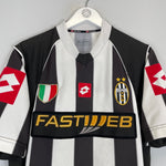 Shop 2002/03 JUVENTUS HOME SHIRT (M) LOTTO, classic football shirts, vintage football shirts & retro soccer jerseys at Cult Kits