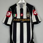 Shop 2002/03 JUVENTUS HOME SHIRT (M) LOTTO, classic football shirts, vintage football shirts & retro soccer jerseys at Cult Kits