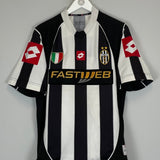 Shop 2002/03 JUVENTUS HOME SHIRT (M) LOTTO, classic football shirts, vintage football shirts & retro soccer jerseys at Cult Kits
