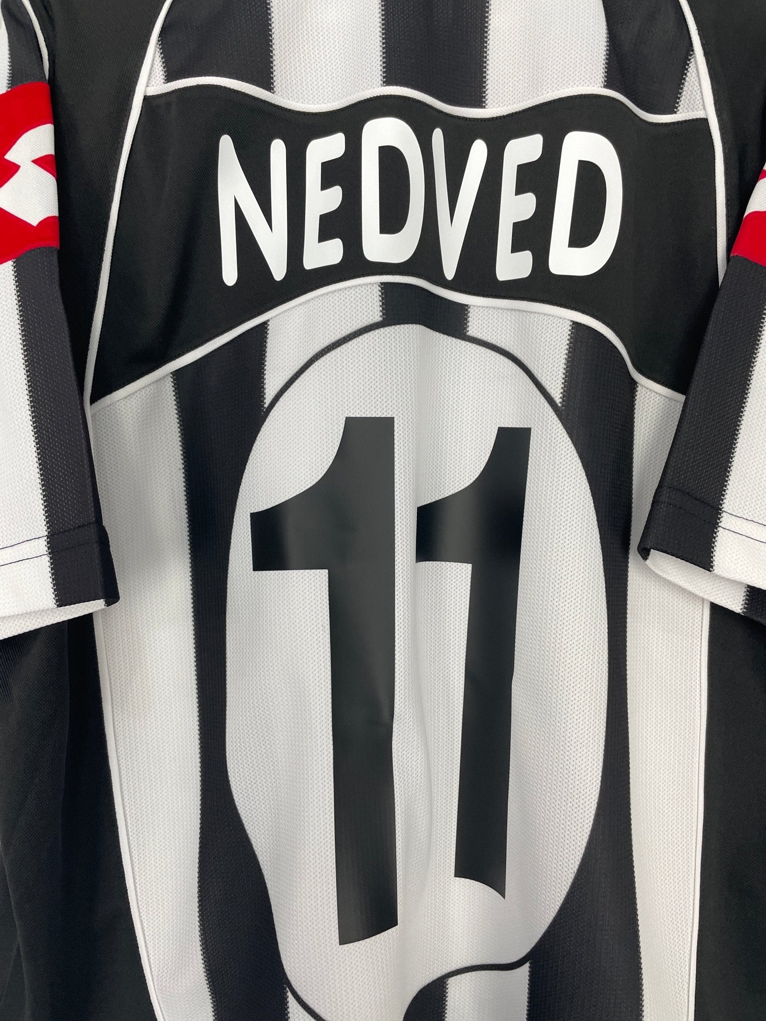 2002/03 JUVENTUS NEDVED #11 HOME SHIRT (L) LOTTO – Cult Kits