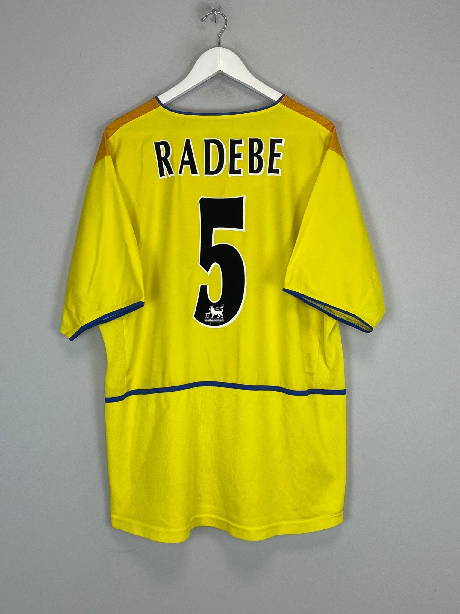 Shop 2002/03 LEEDS UNITED RADEBE #5 AWAY SHIRT (XL) NIKE, classic football shirts, vintage football shirts & retro soccer jerseys at Cult Kits