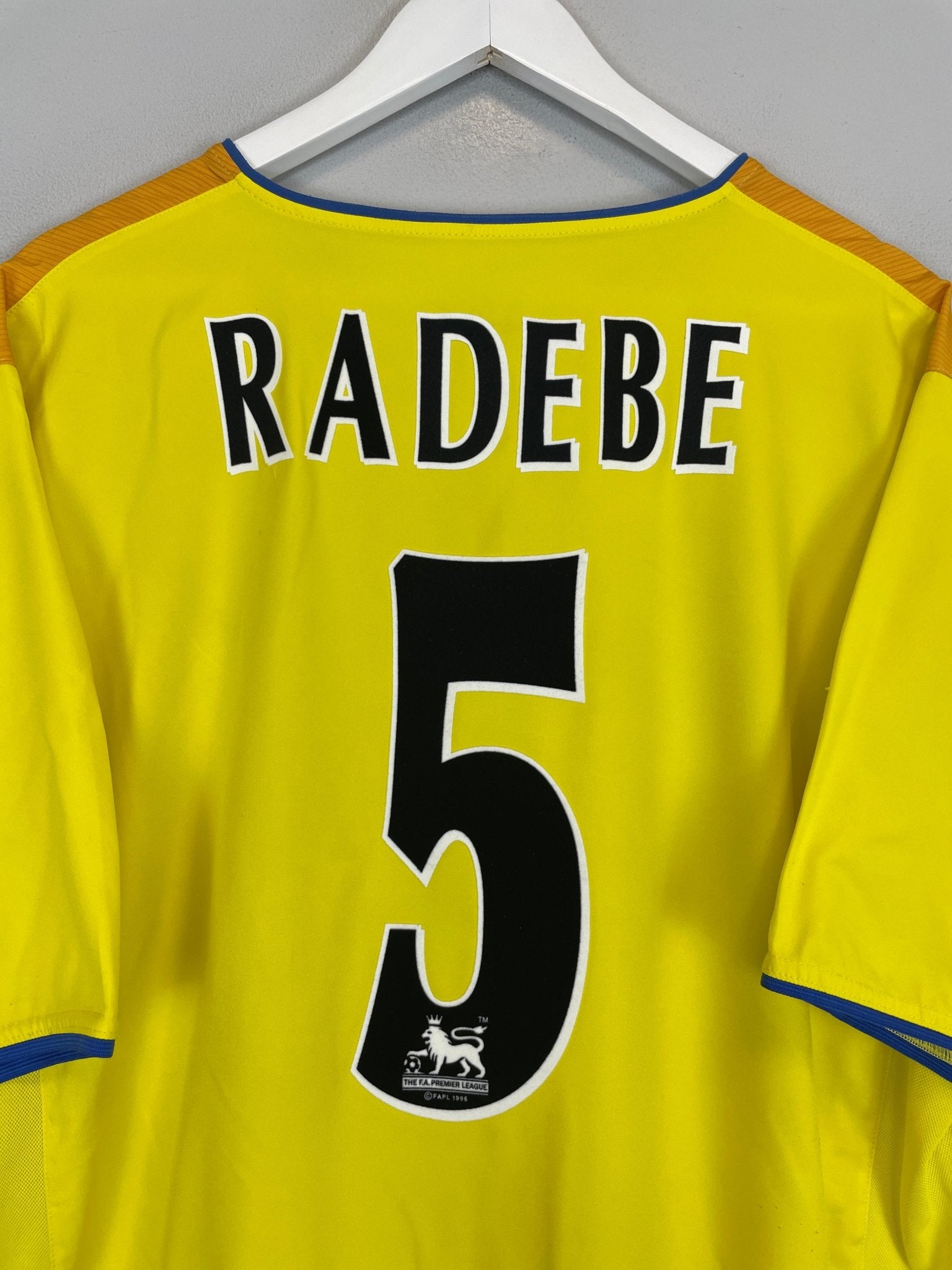 Shop 2002/03 LEEDS UNITED RADEBE #5 AWAY SHIRT (XL) NIKE, classic football shirts, vintage football shirts & retro soccer jerseys at Cult Kits