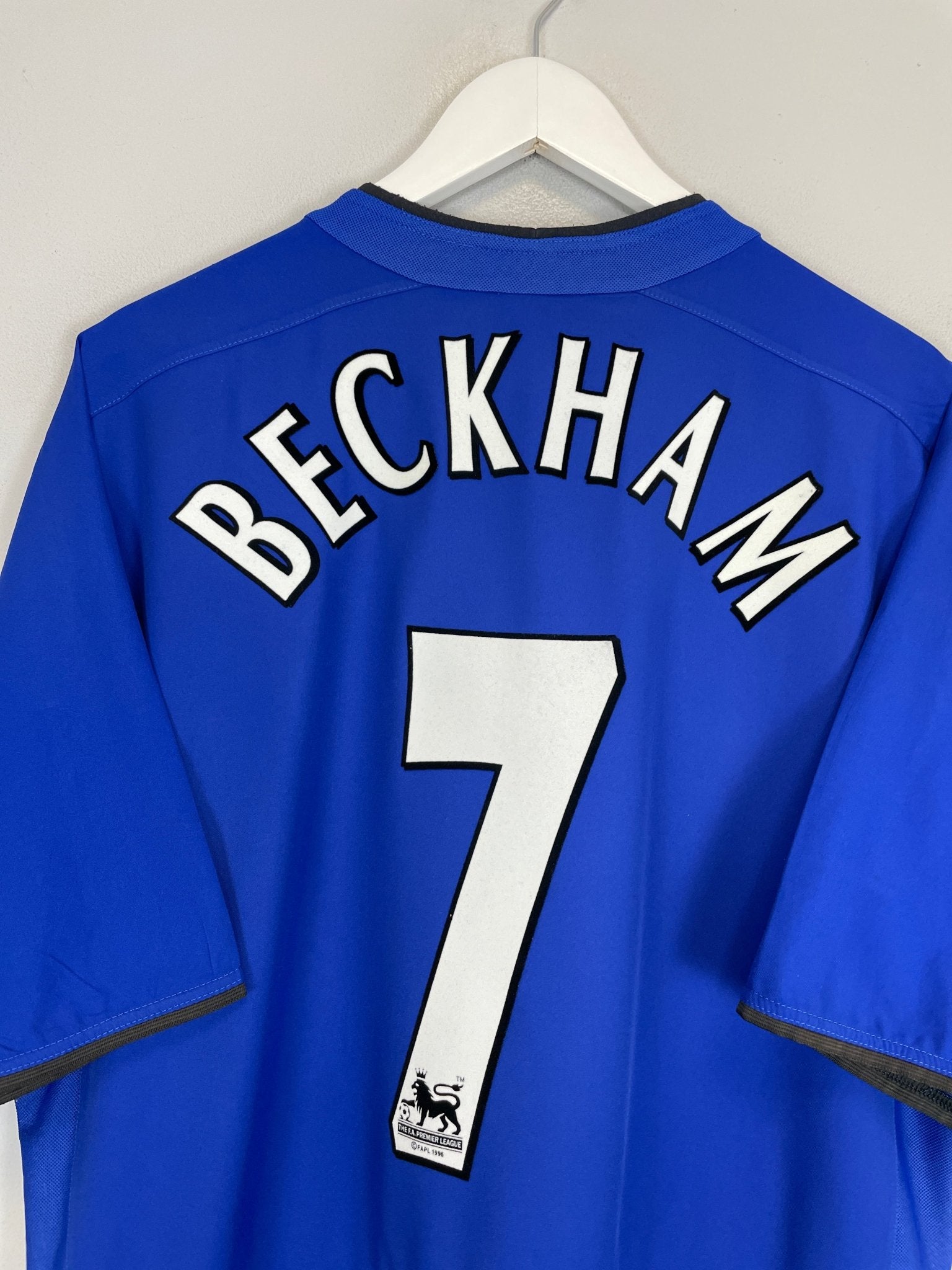 Shop 2002/03 MANCHESTER UNITED BECKHAM #7 AWAY SHIRT (XL) NIKE, classic football shirts, vintage football shirts & retro soccer jerseys at Cult Kits