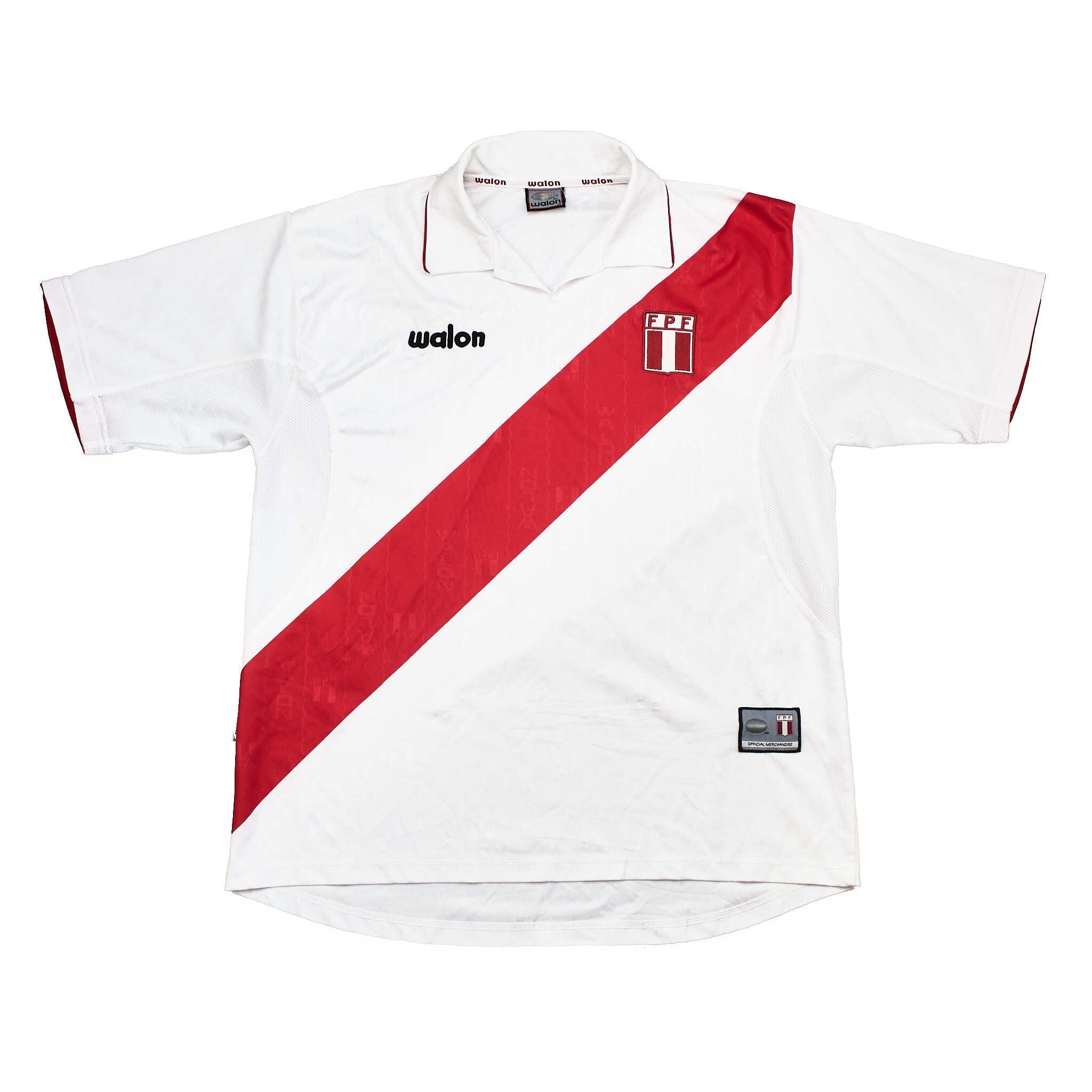Buy 2002/03 Peru Home Shirt (XL) Walon ~ Free worldwide shipping ~ Authentic Vintage Football Shirts from Cult Kits