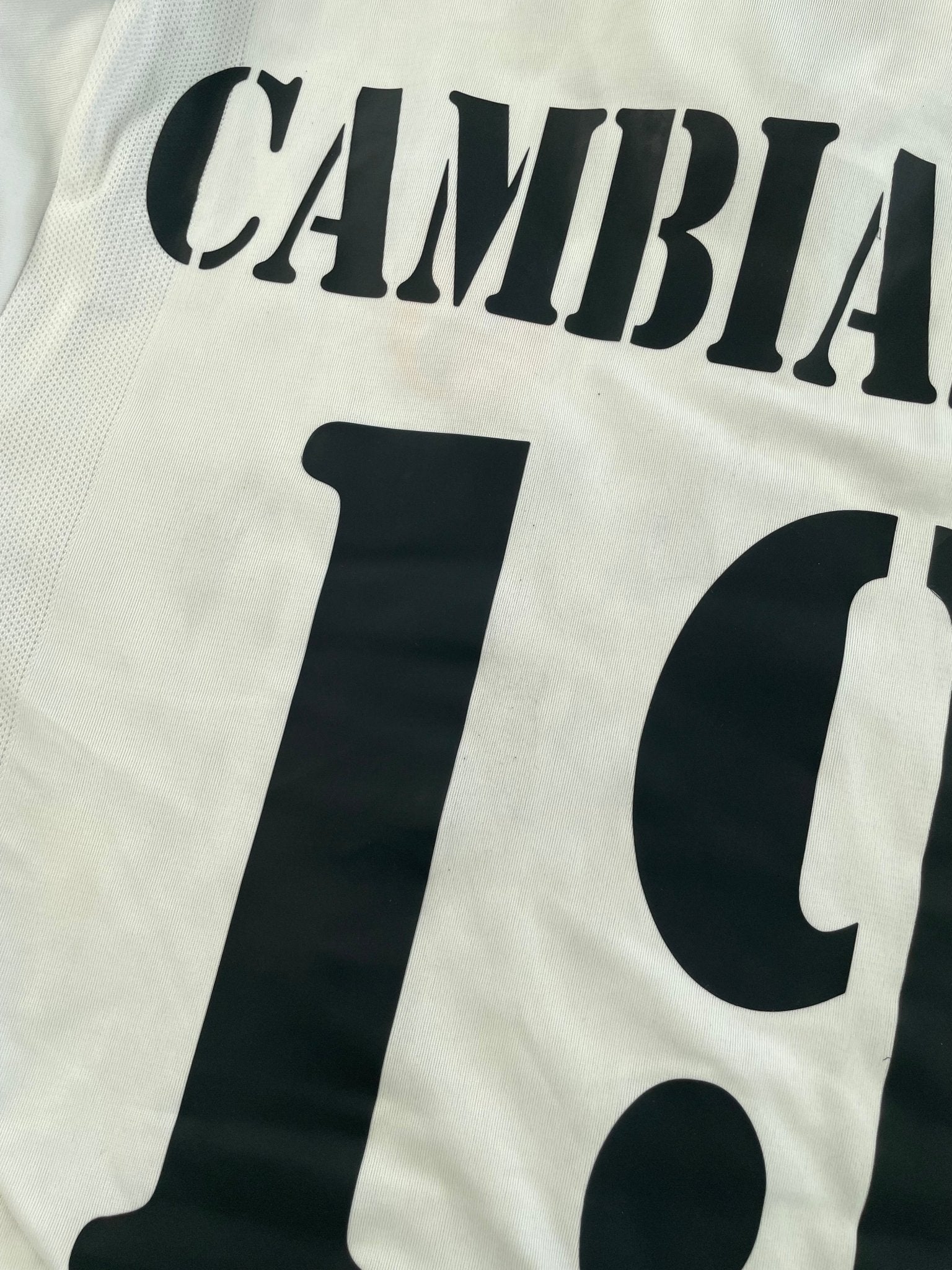 Buy 2002/03 Real Madrid Cambiasso 19 L/S C/L Home Shirt (M) Adidas ~ Free worldwide shipping ~ Authentic Vintage Football Shirts from Cult Kits
